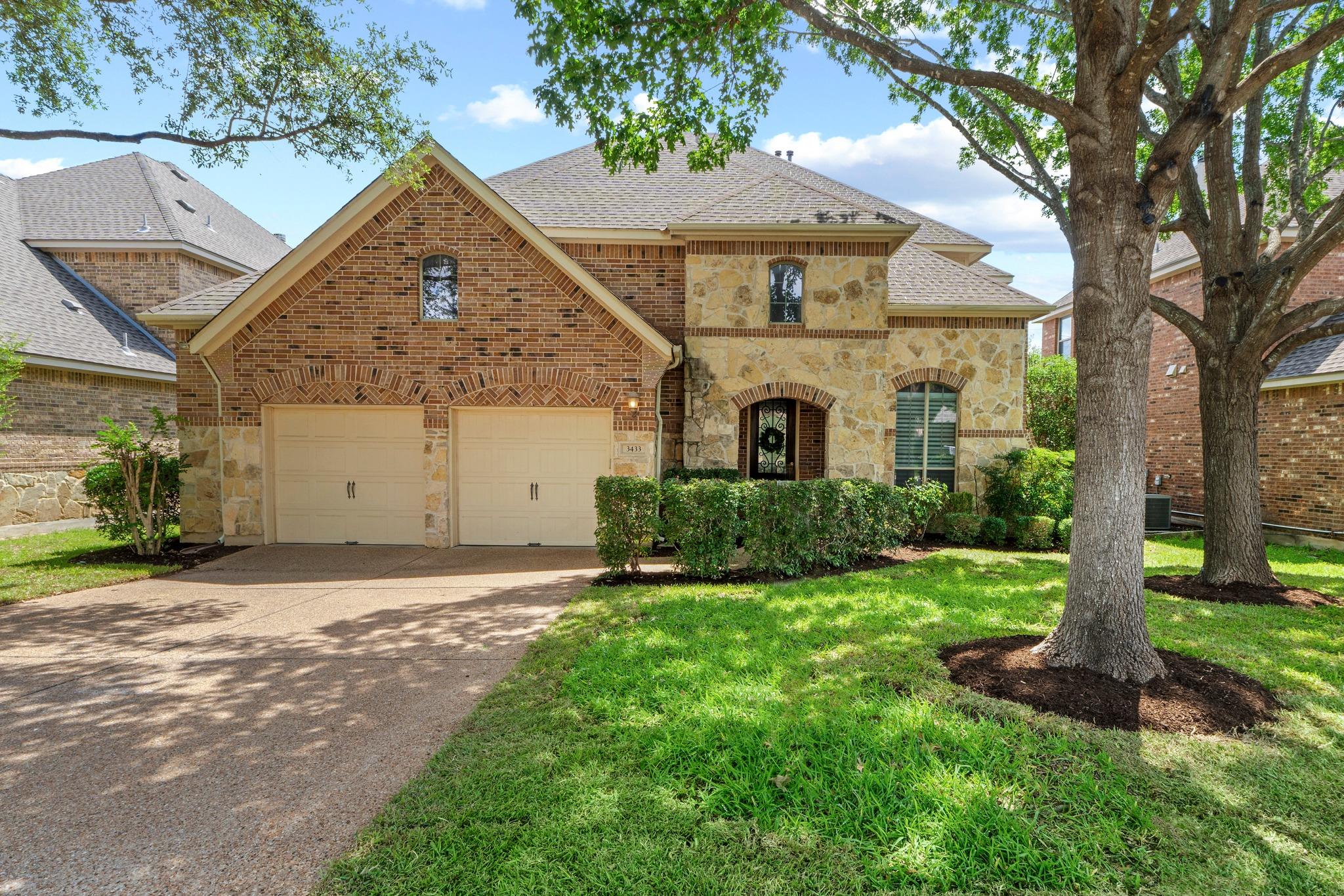 3433 Alexandrite Way Property Photo 3