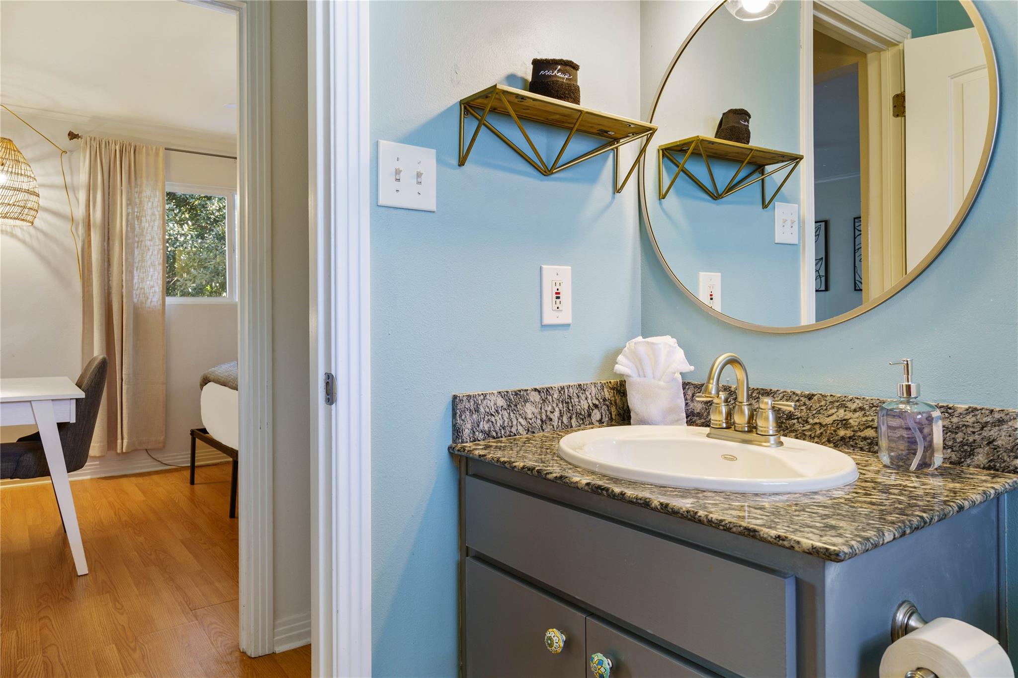1422 Collier St #214 Property Photo 12