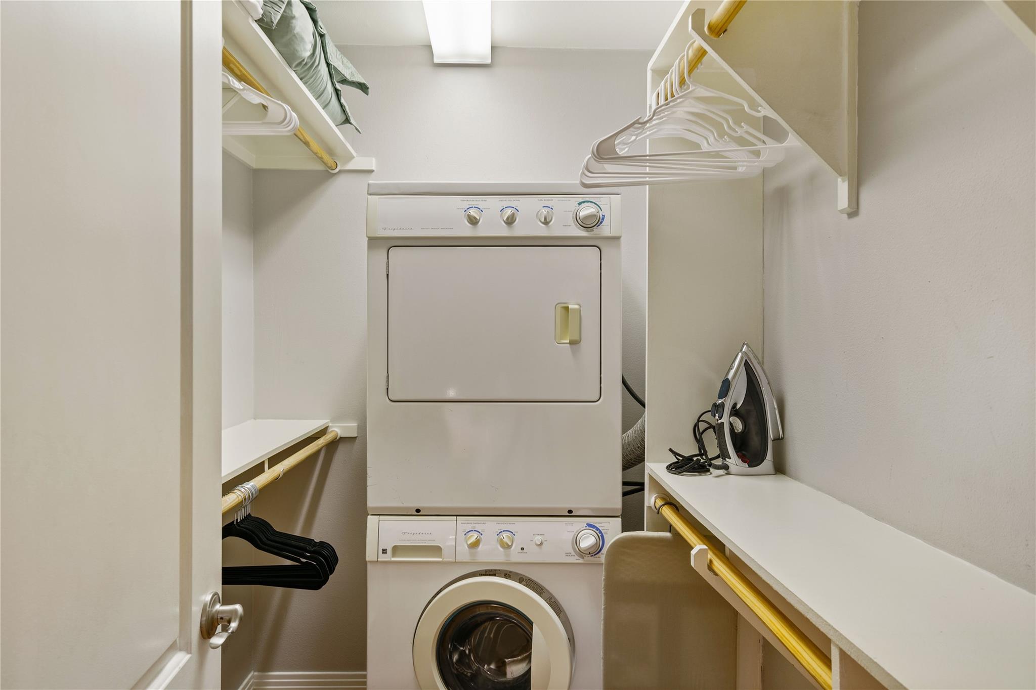 1422 Collier St #214 Property Photo 20