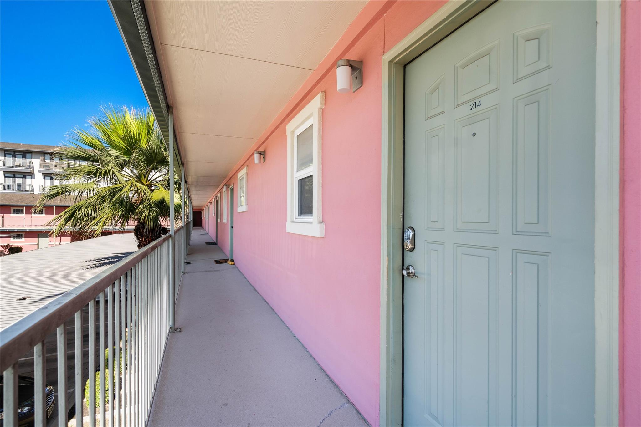 1422 Collier St #214 Property Photo 21