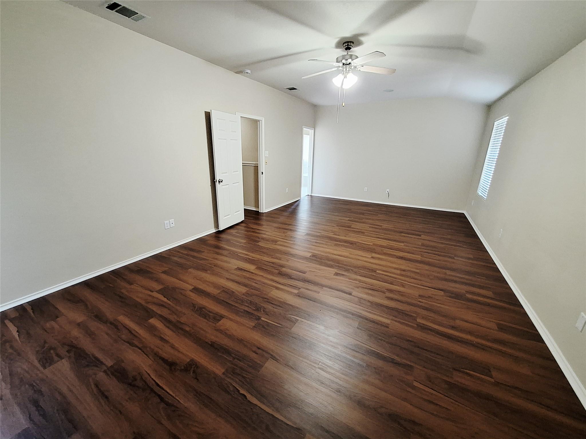 407 W South St Property Photo 19