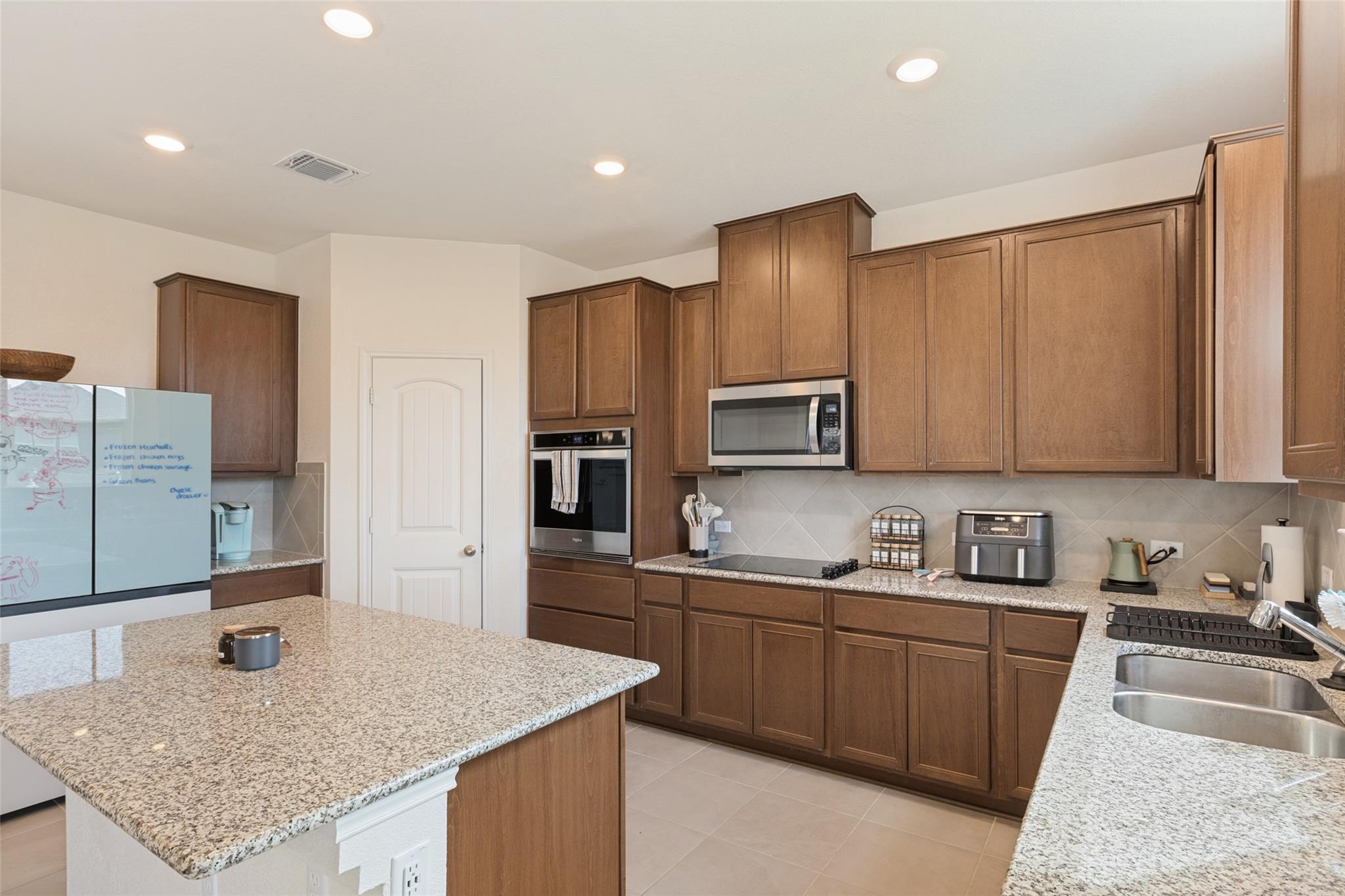 12600 Karasu Dr Property Photo 6