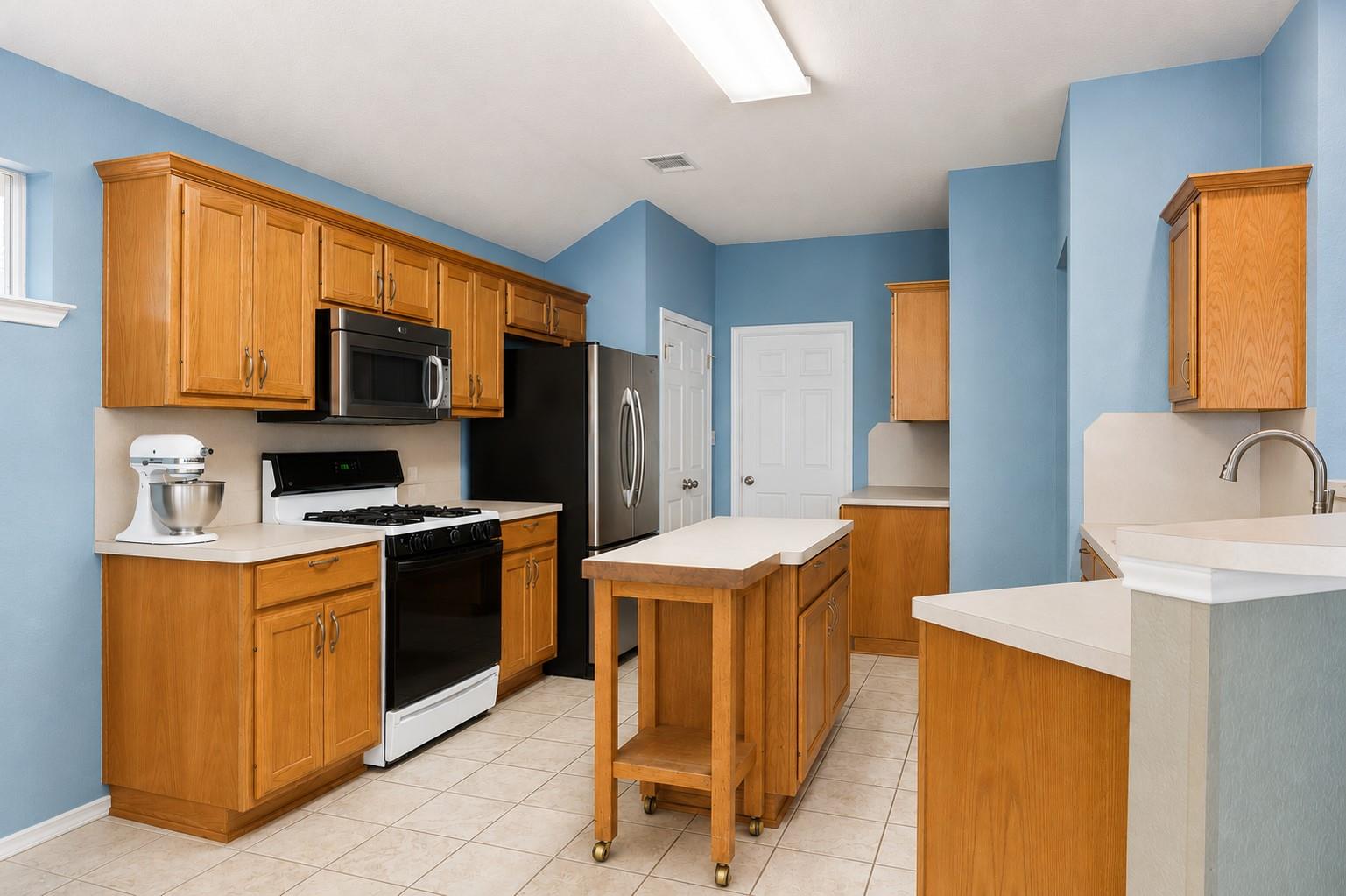 810 Hilltop Dr Property Photo 15