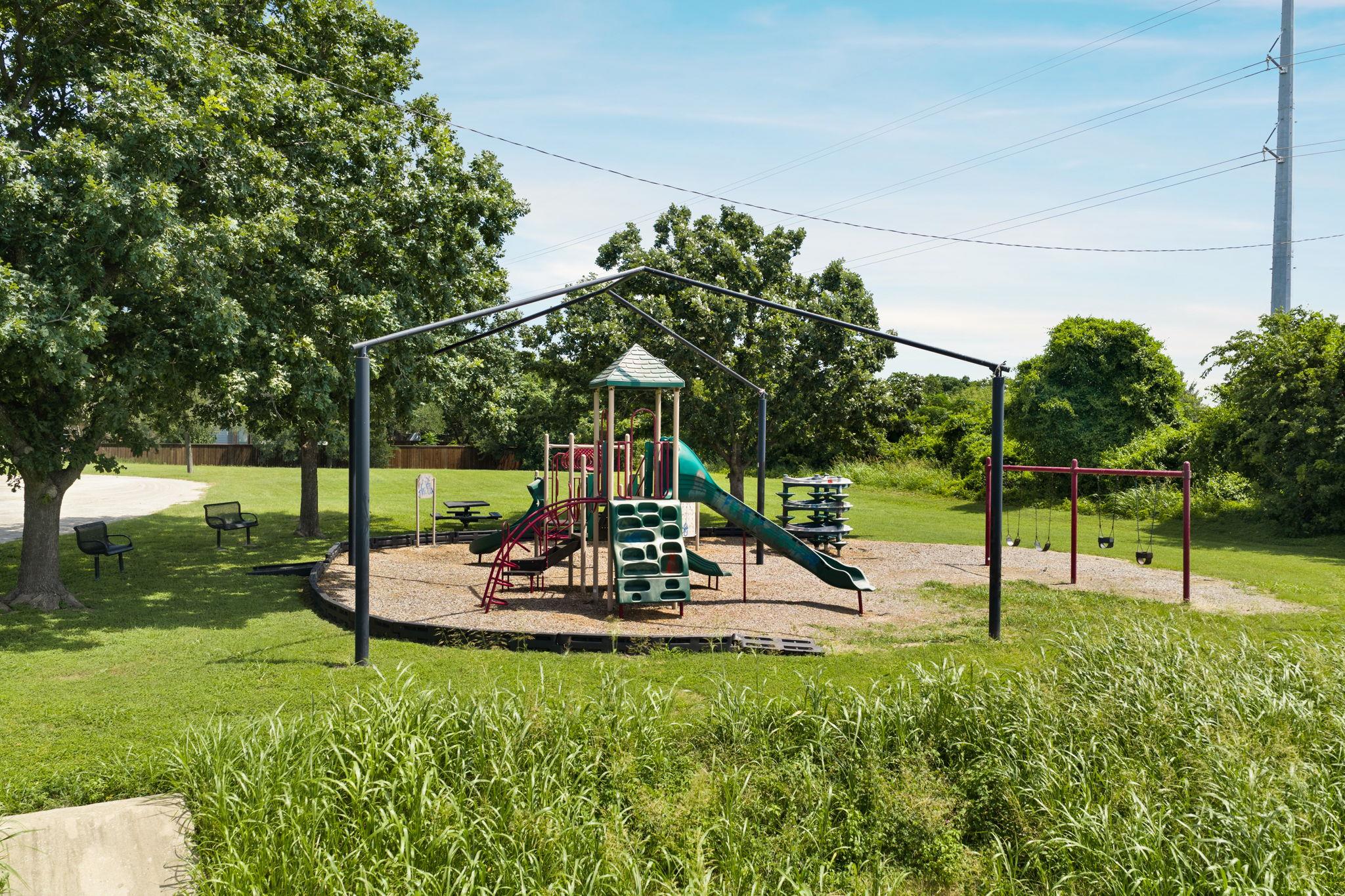 810 Hilltop Dr Property Photo 30