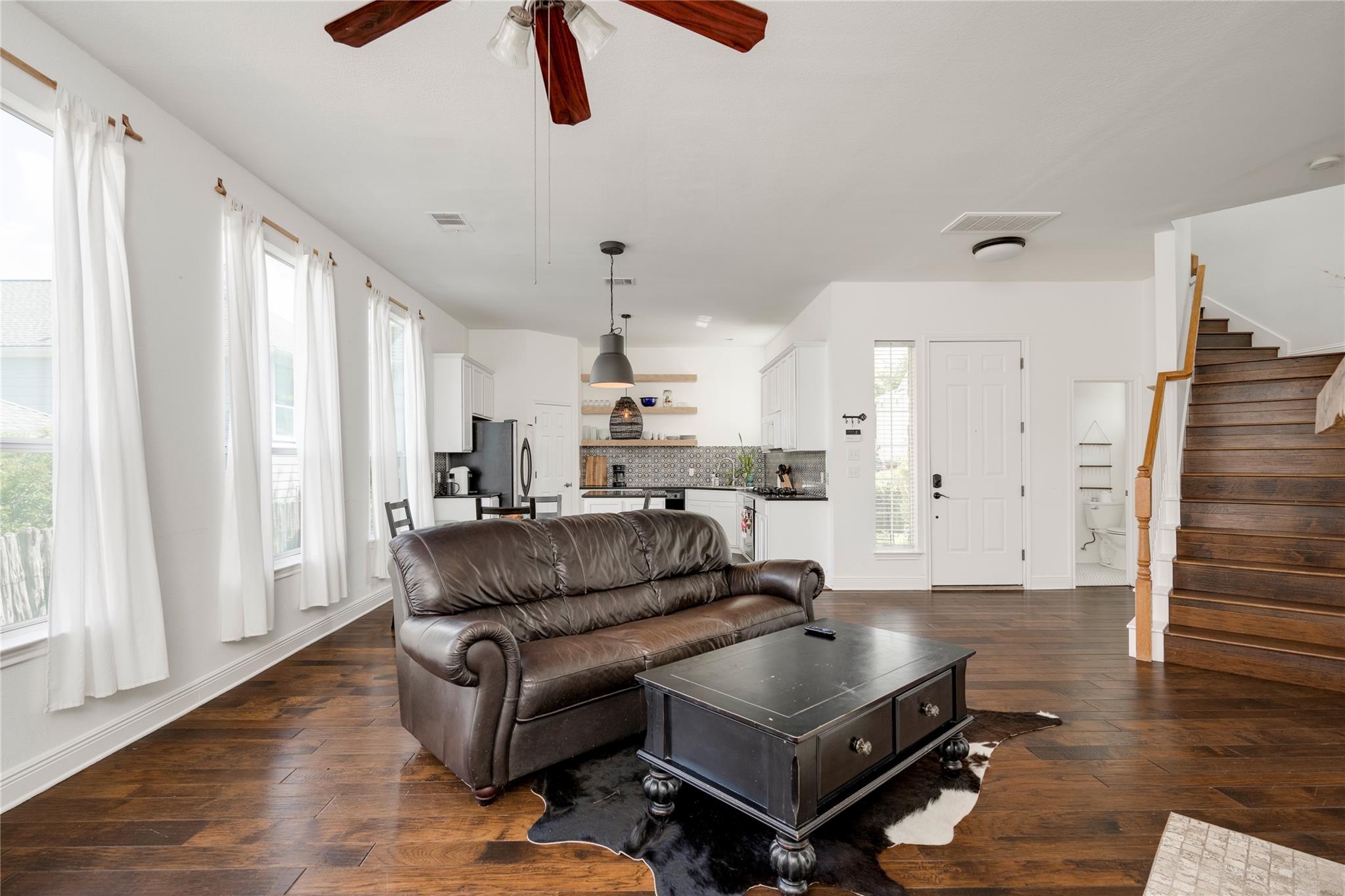 1802 Village Oak Ct Property Photo 9