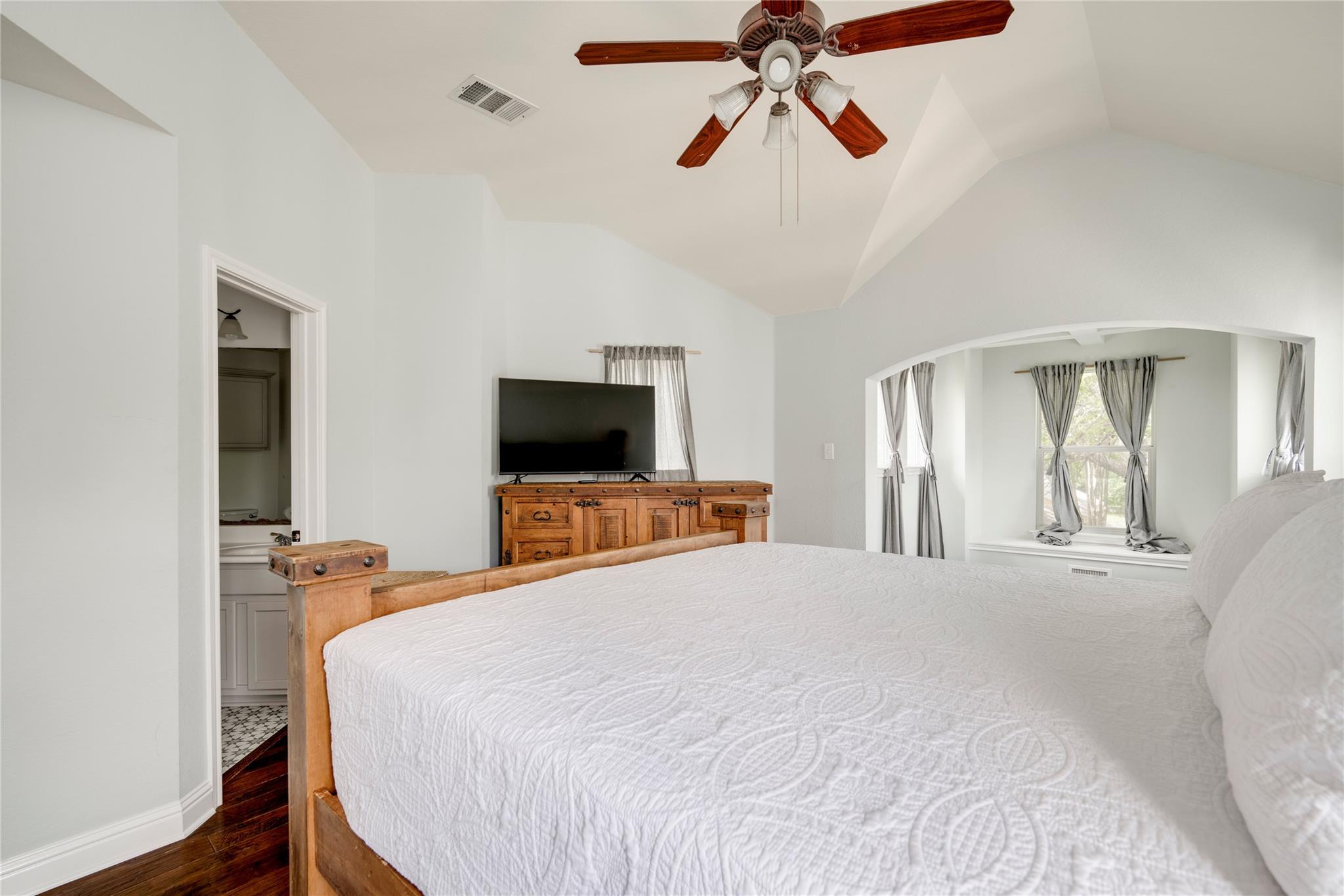 1802 Village Oak Ct Property Photo 19