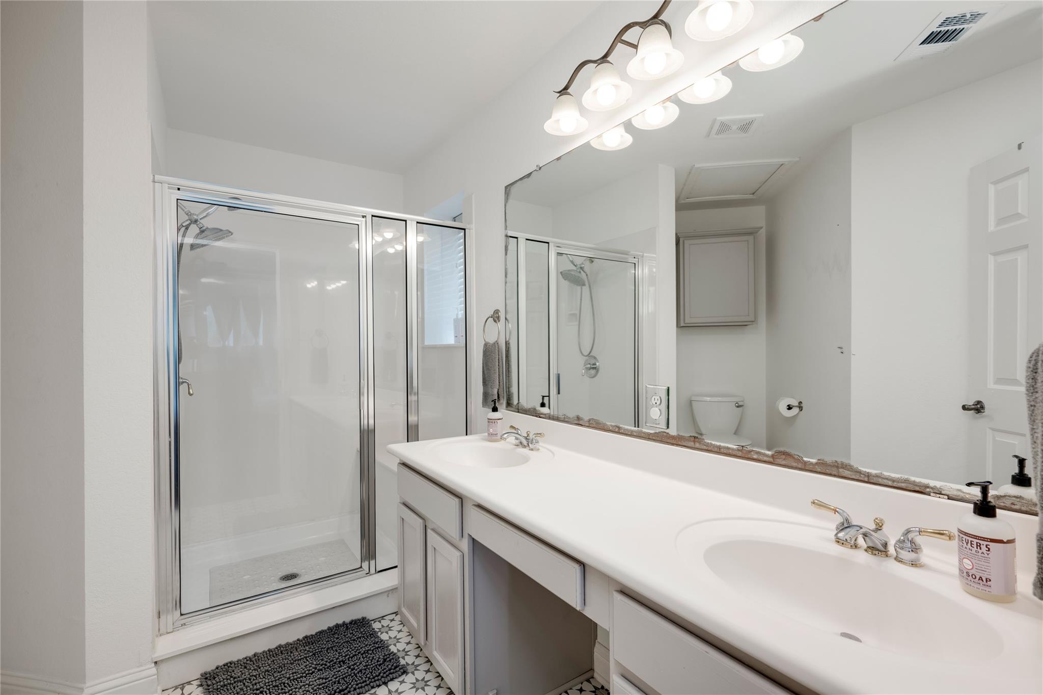 1802 Village Oak Ct Property Photo 23