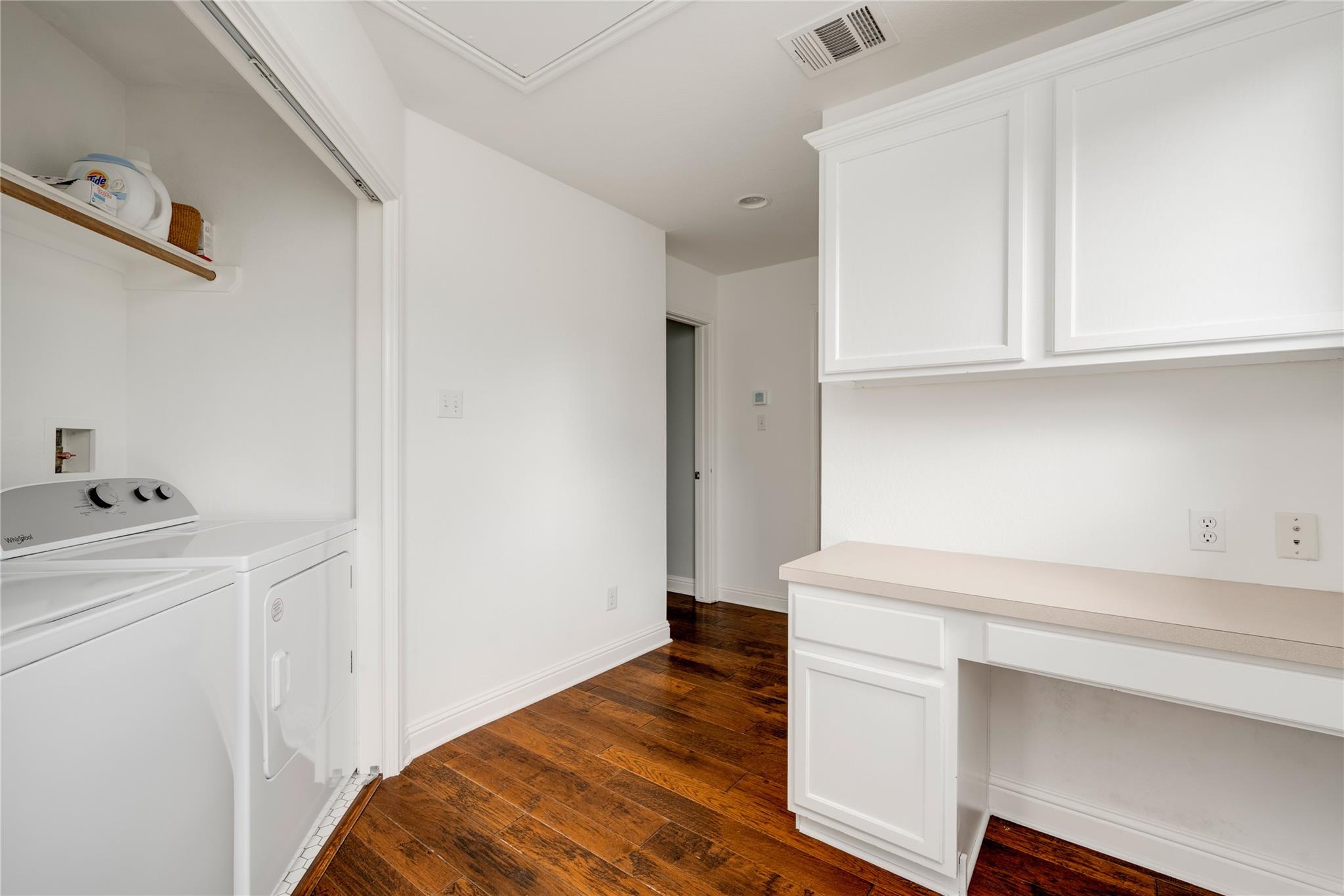 1802 Village Oak Ct Property Photo 25