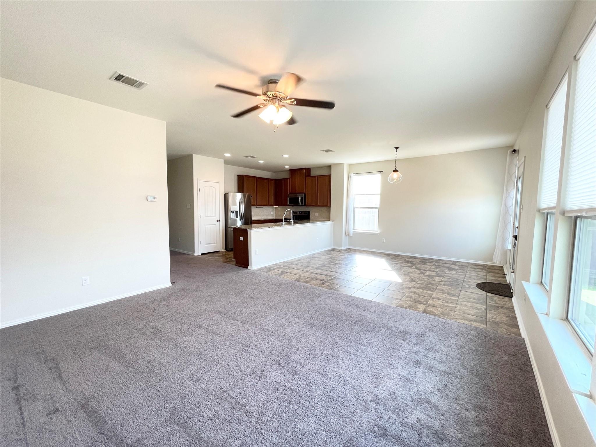 213 Connor Elkins Dr Property Photo 2
