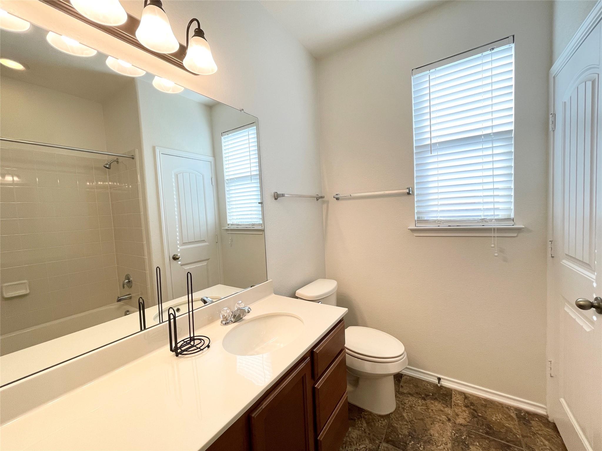 213 Connor Elkins Dr Property Photo 14