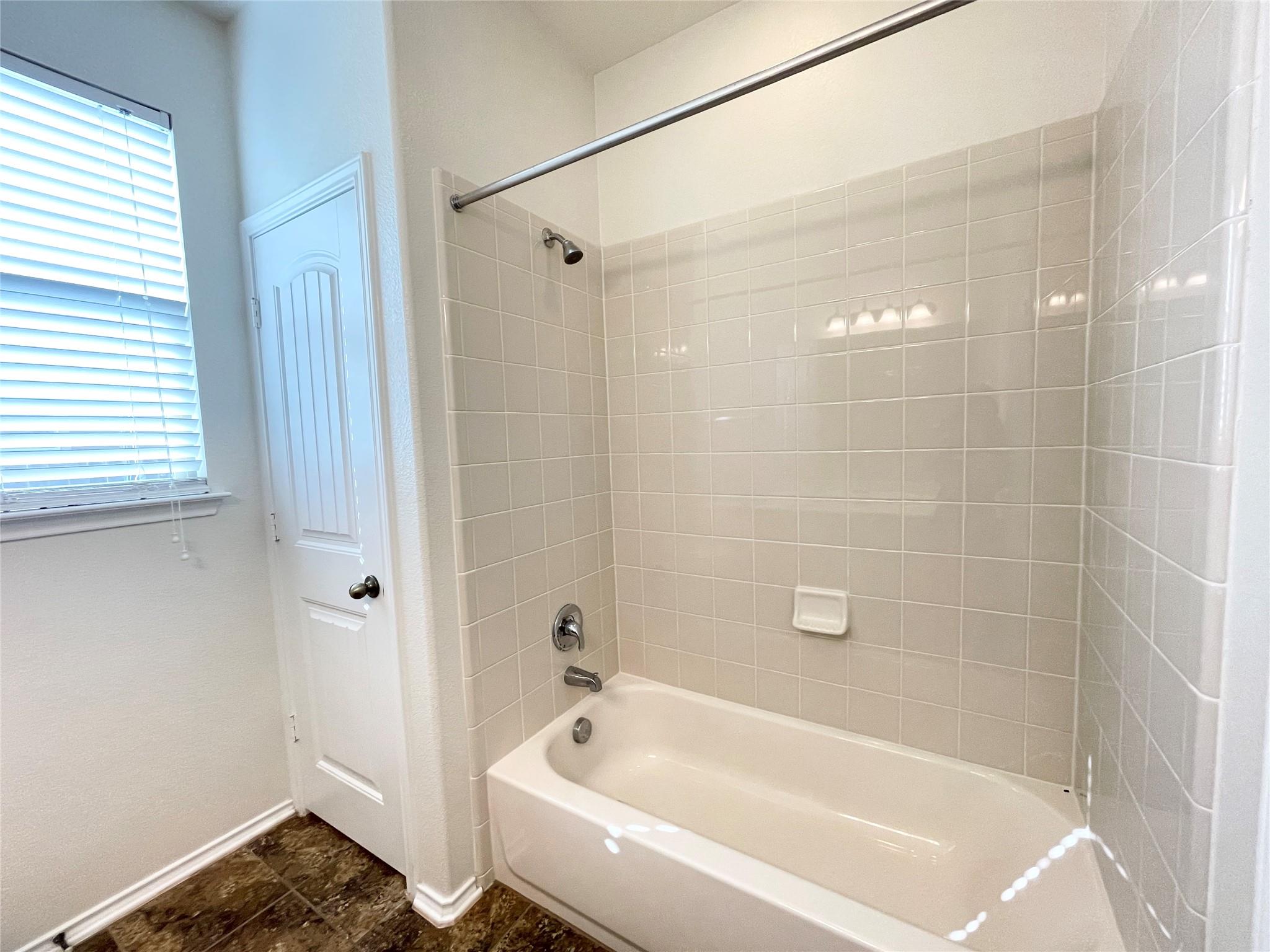 213 Connor Elkins Dr Property Photo 15