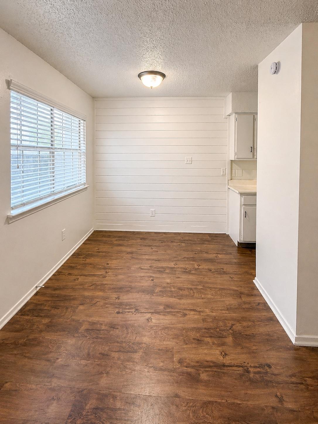 2704 Salado St #103 Property Photo 6