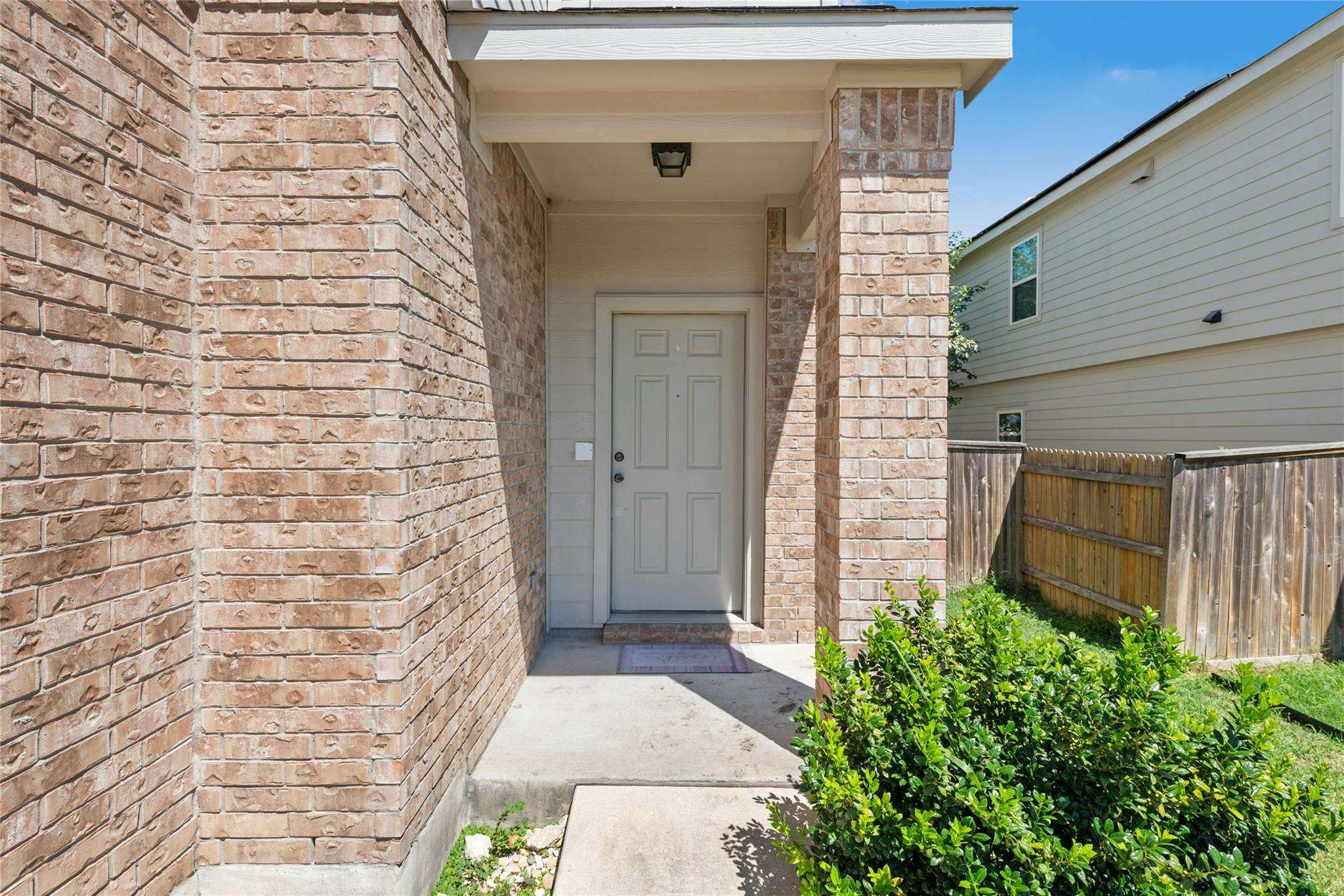 513 Circle Way Property Photo 13
