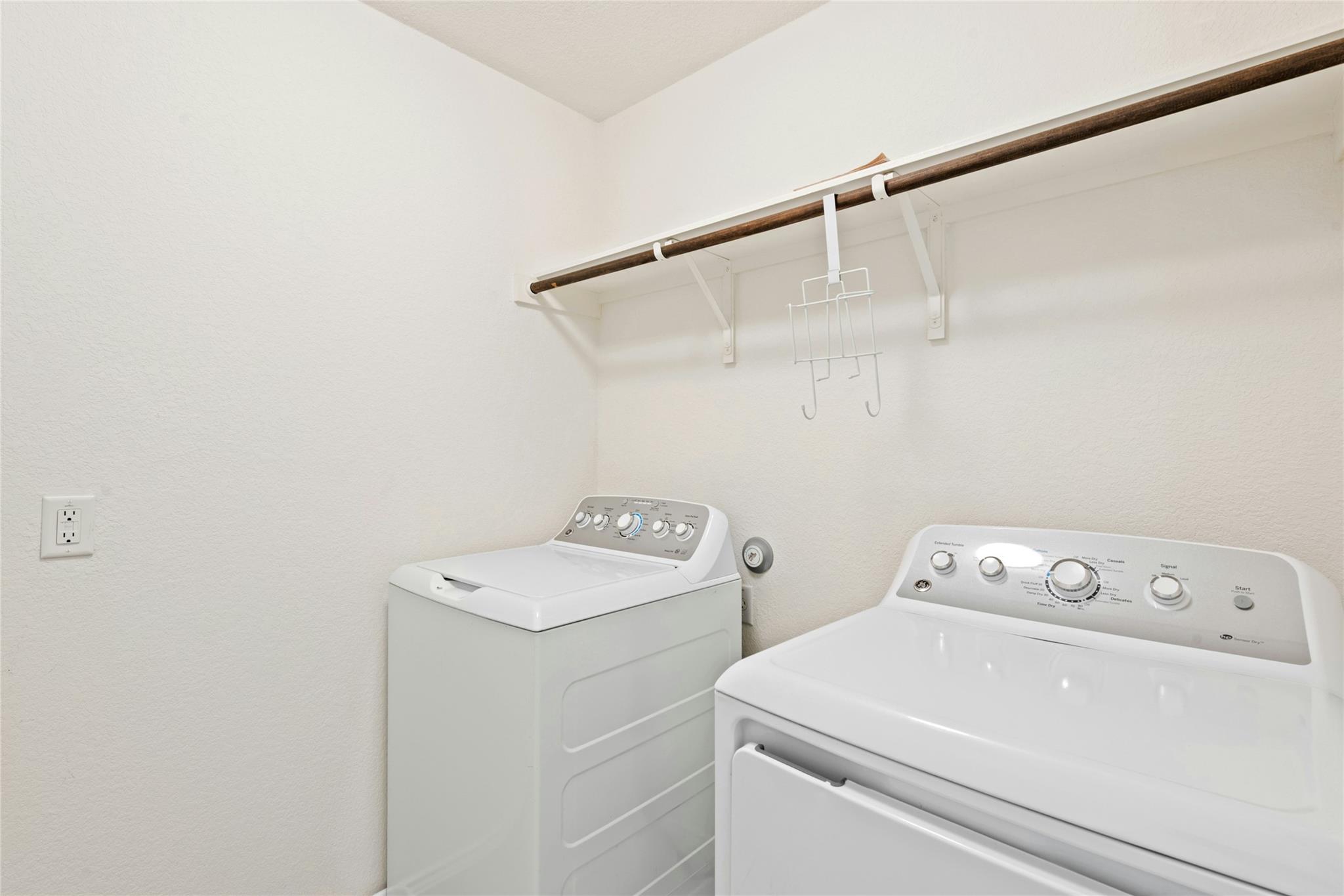 513 Circle Way Property Photo 25