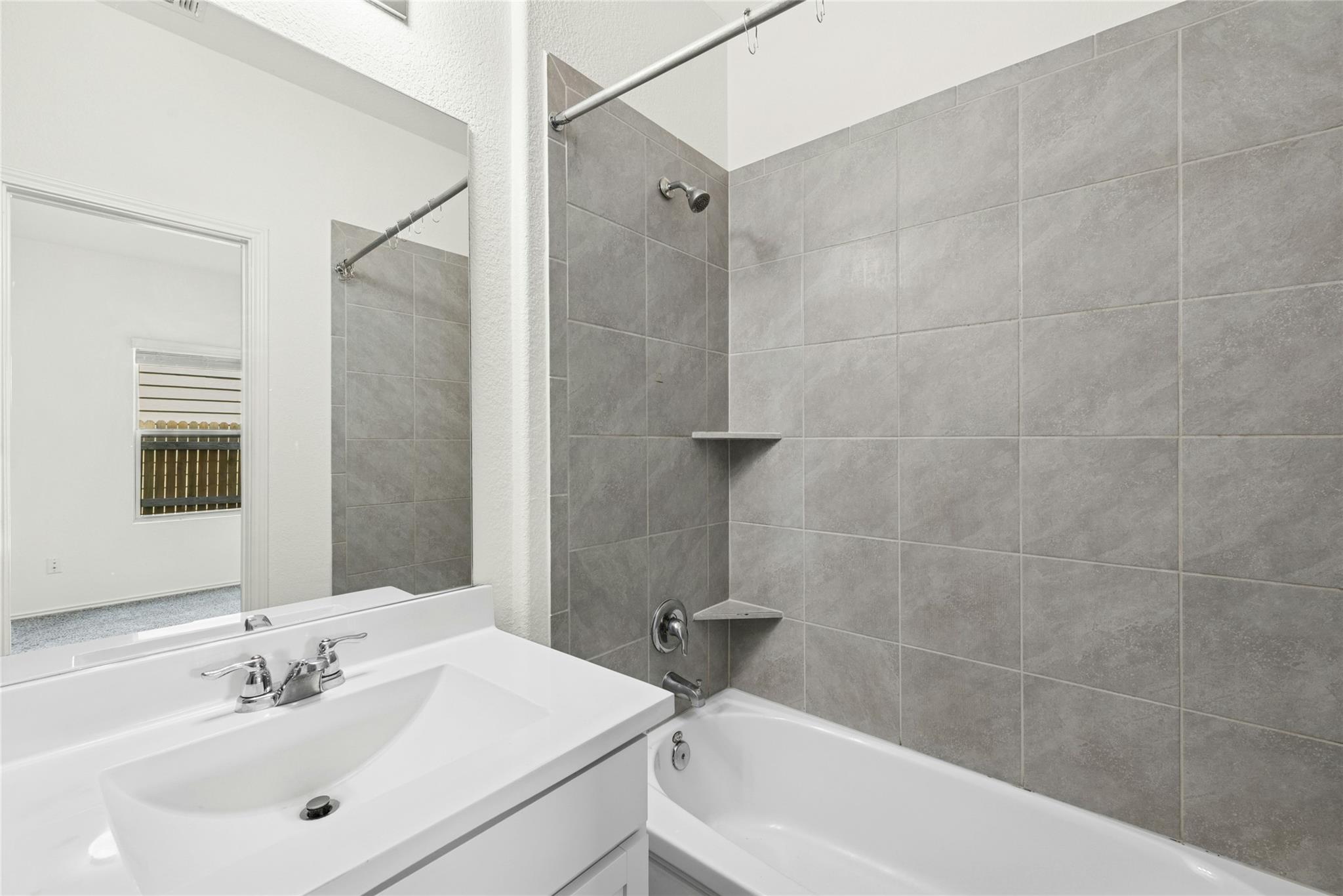 513 Circle Way Property Photo 31