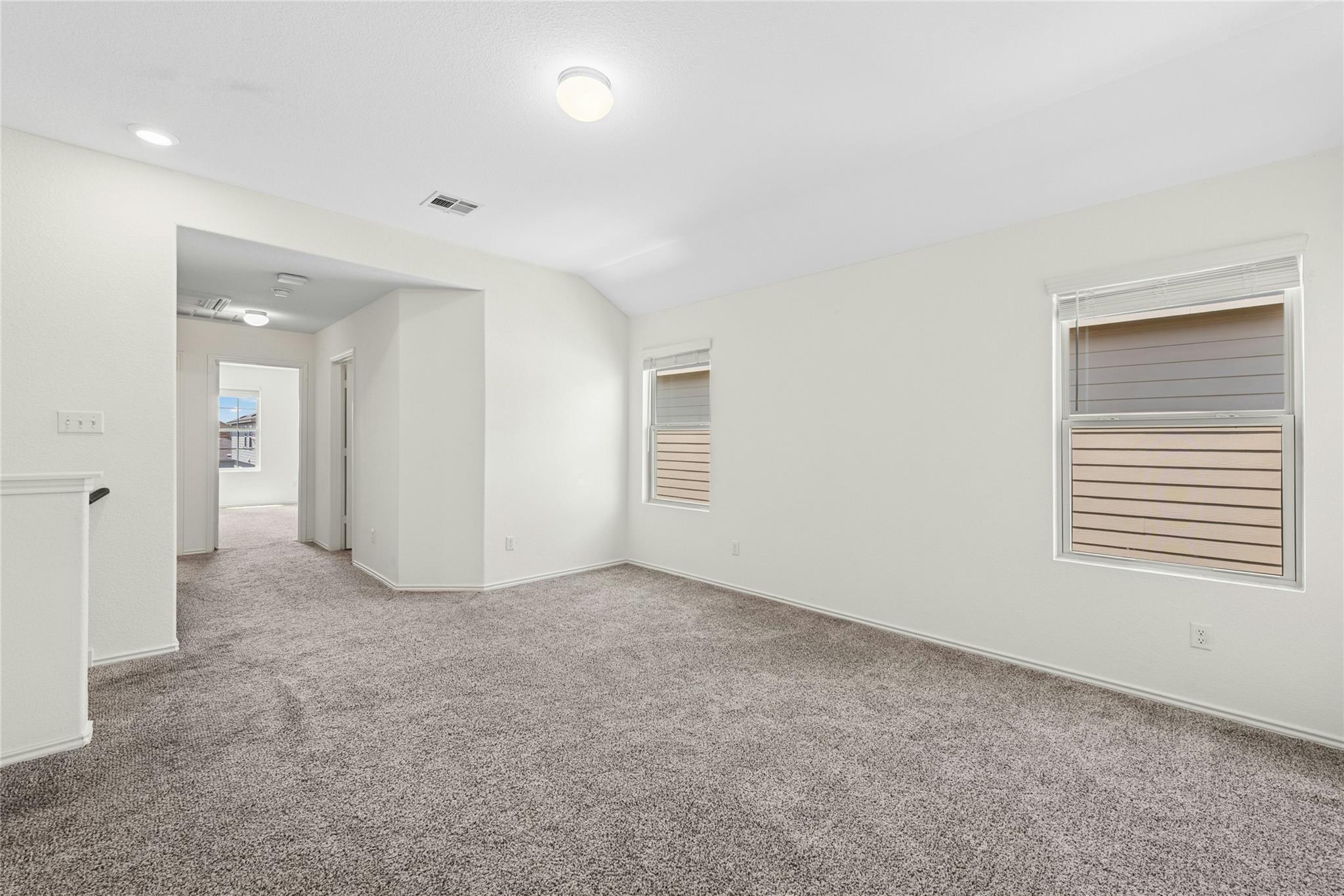 513 Circle Way Property Photo 32