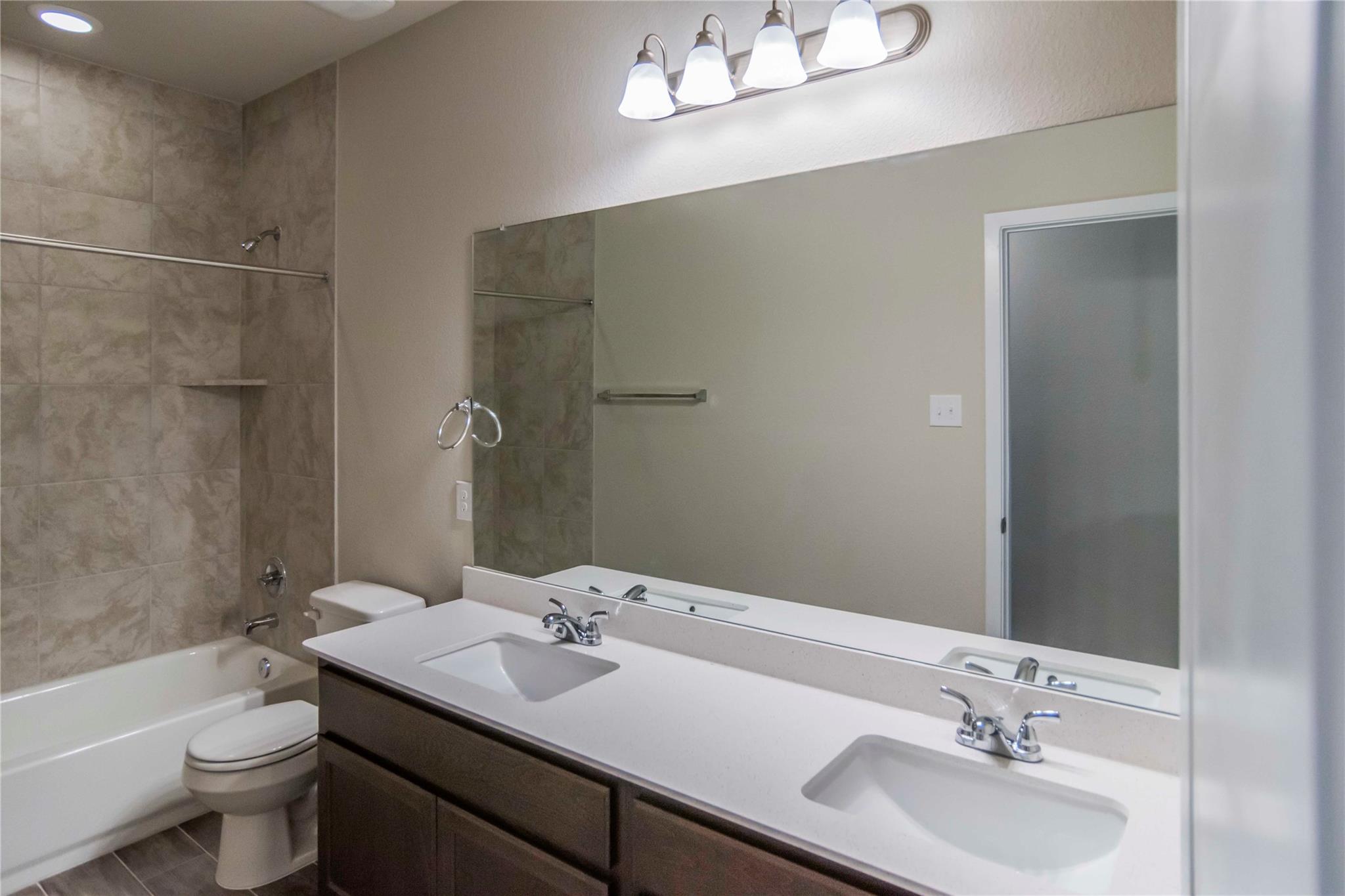 204 Rollingwood Dr Property Photo 12