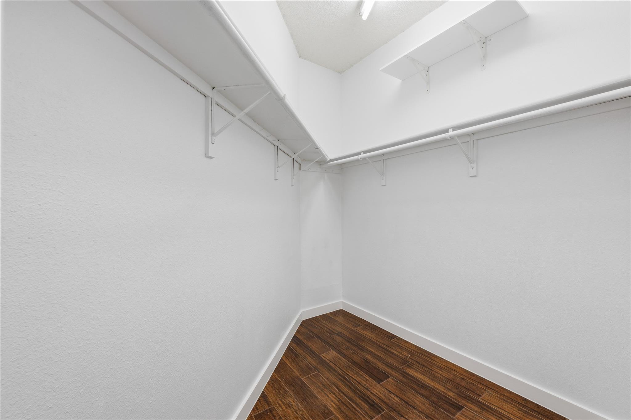 700 S 1st St #202 Property Photo 8