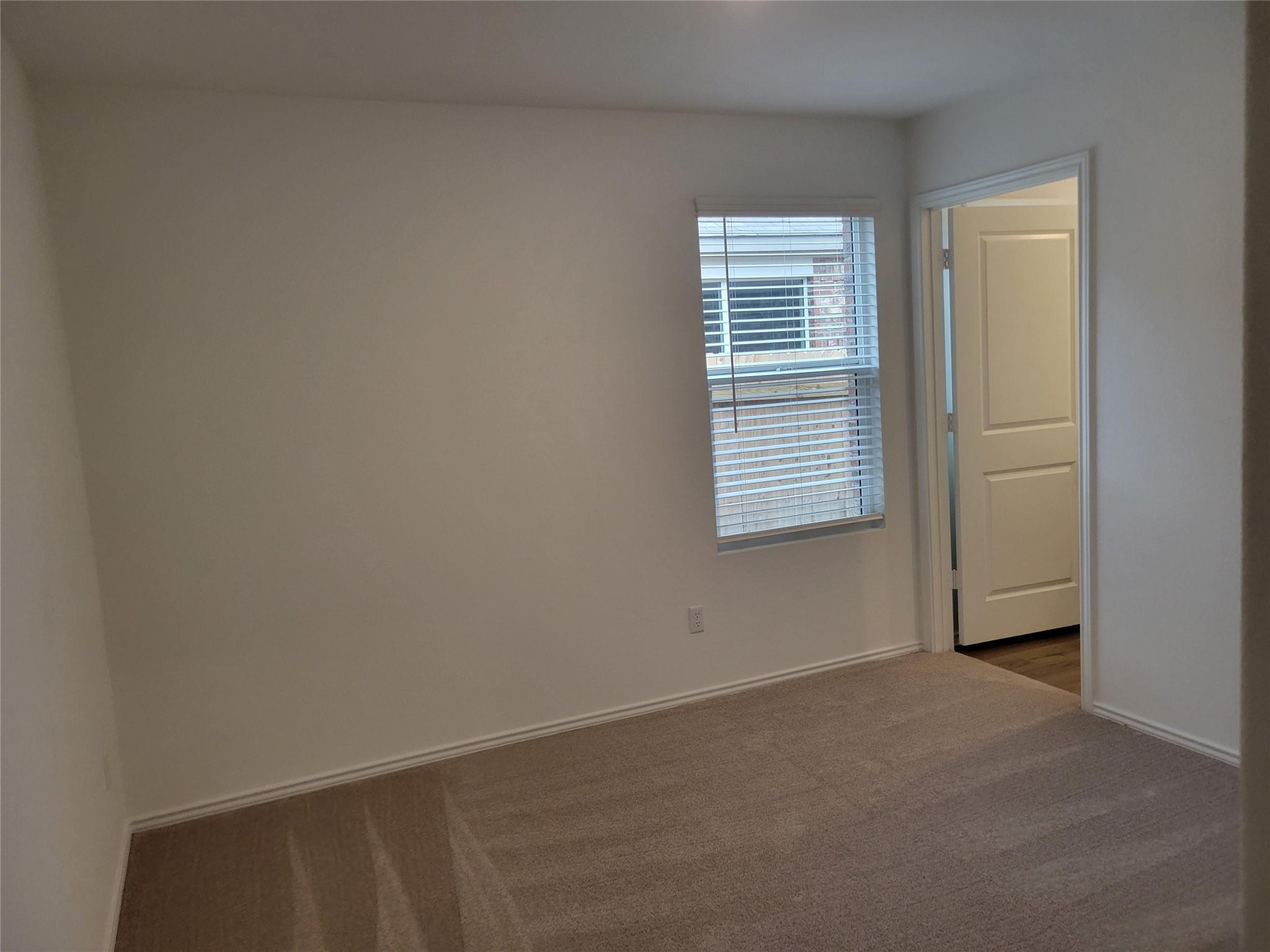 634 Waterway Ave Property Photo 20