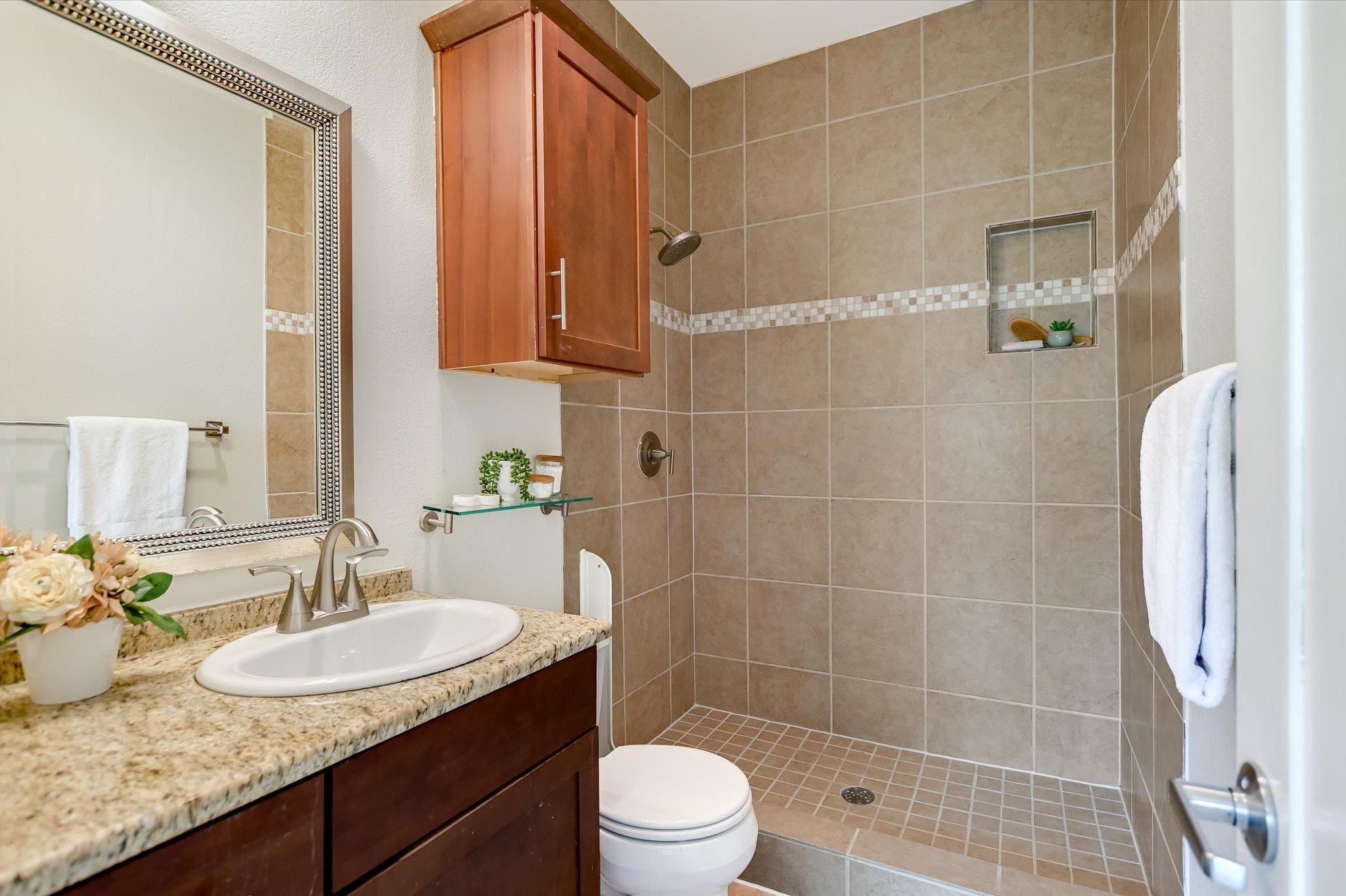 802 S 1st St 225 Property Photo 10