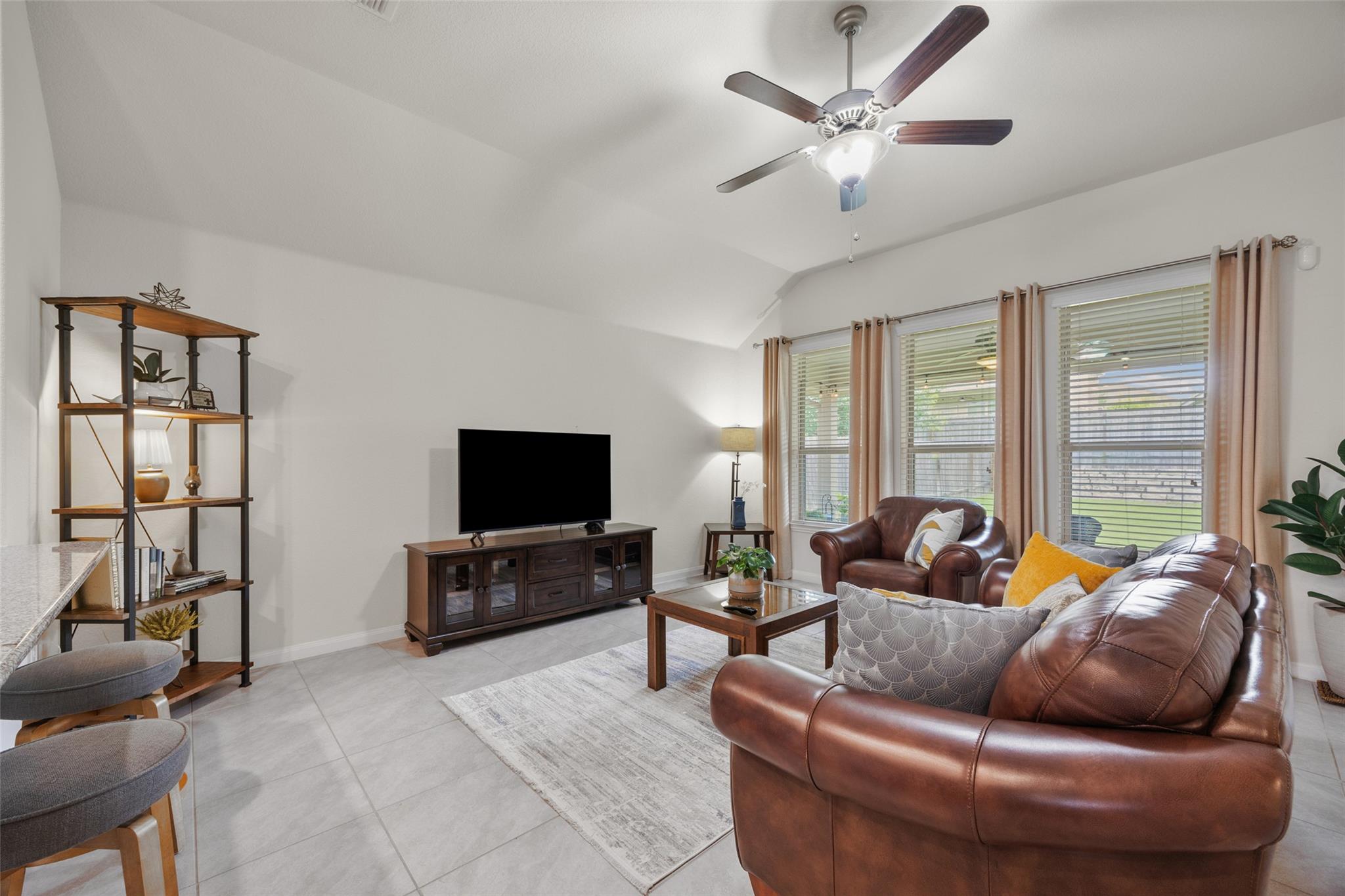 12203 Toluca Dr Property Photo 14