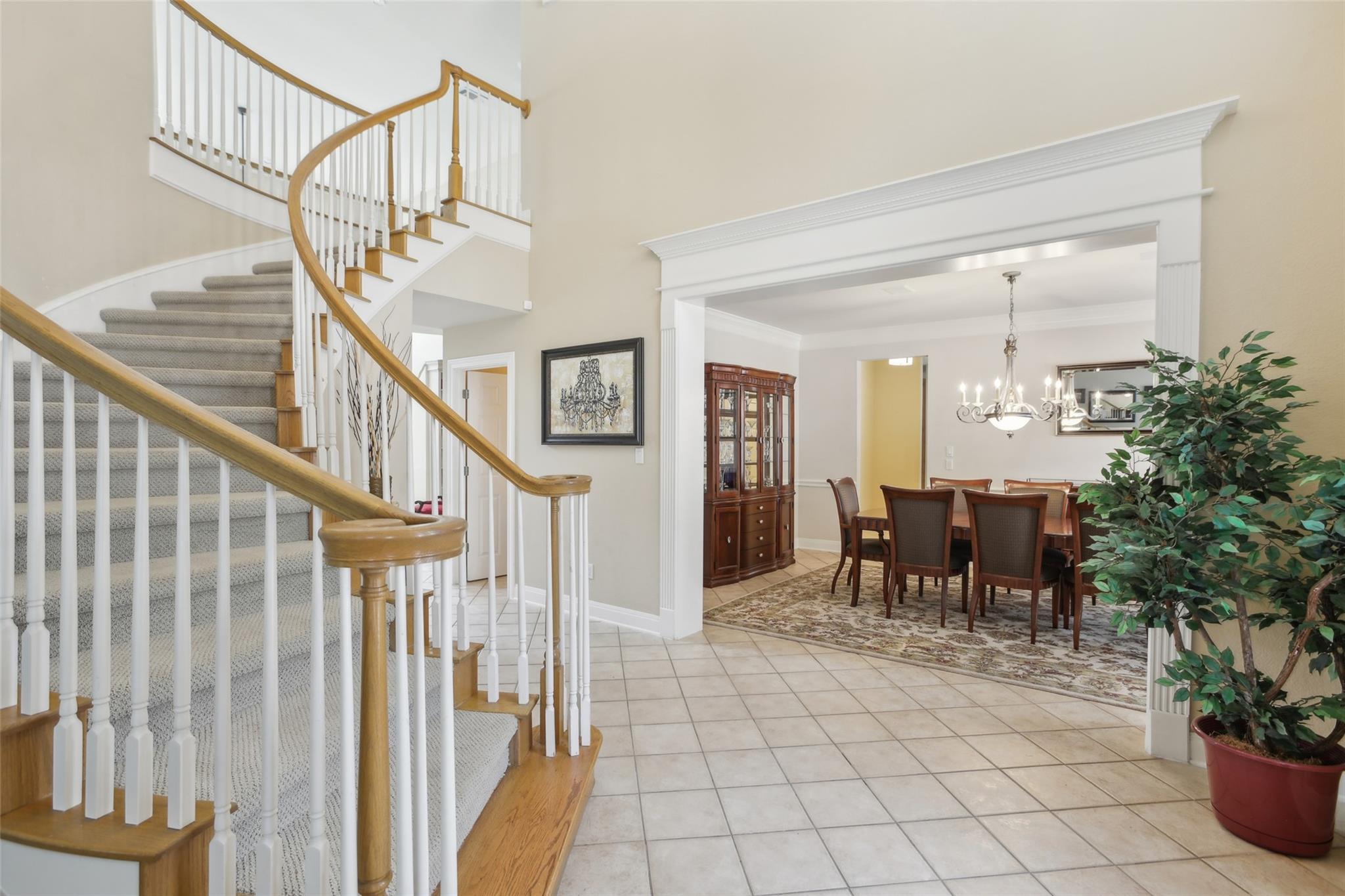 2123 Hilton Head Dr Property Photo 2