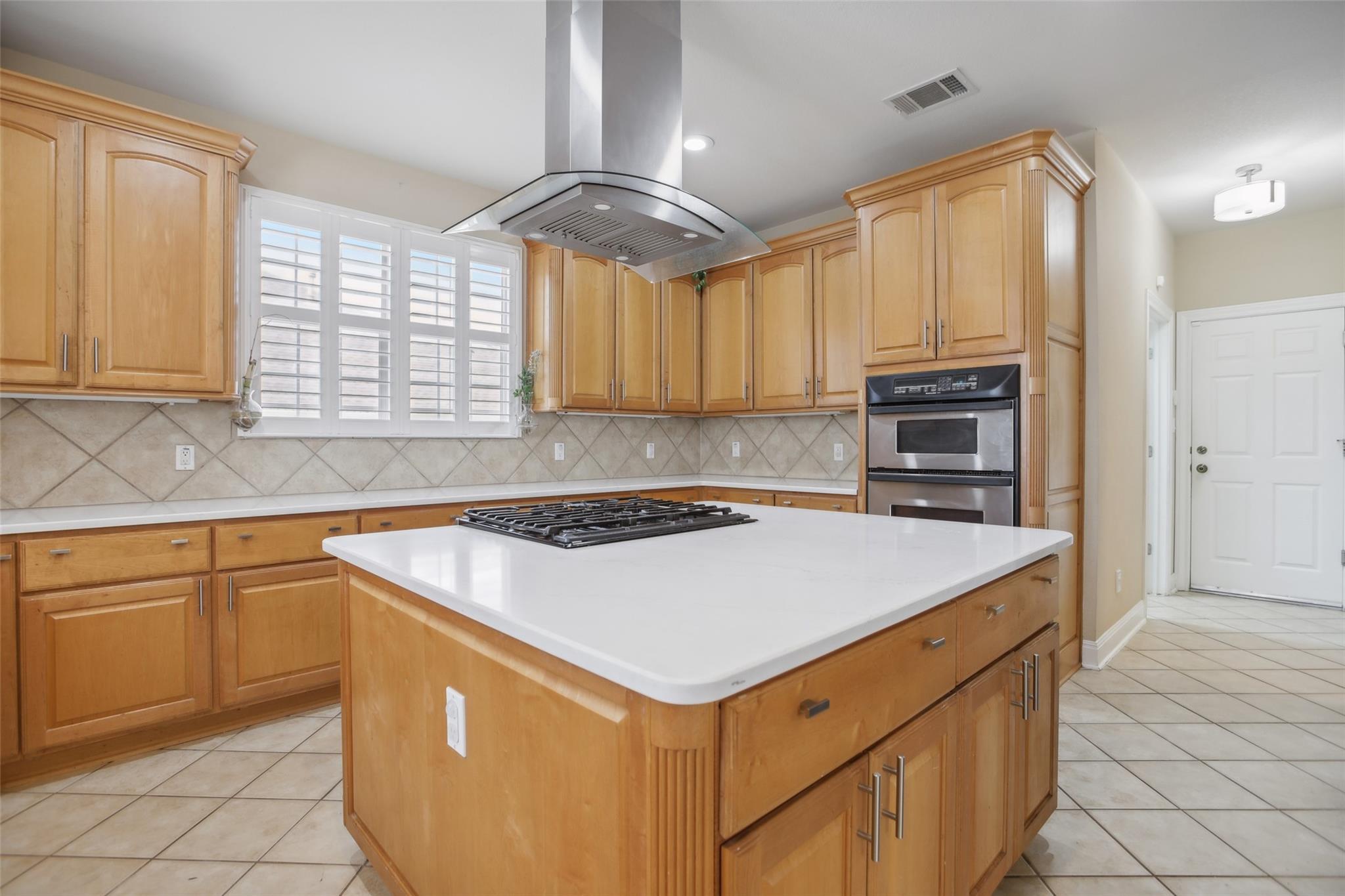 2123 Hilton Head Dr Property Photo 11