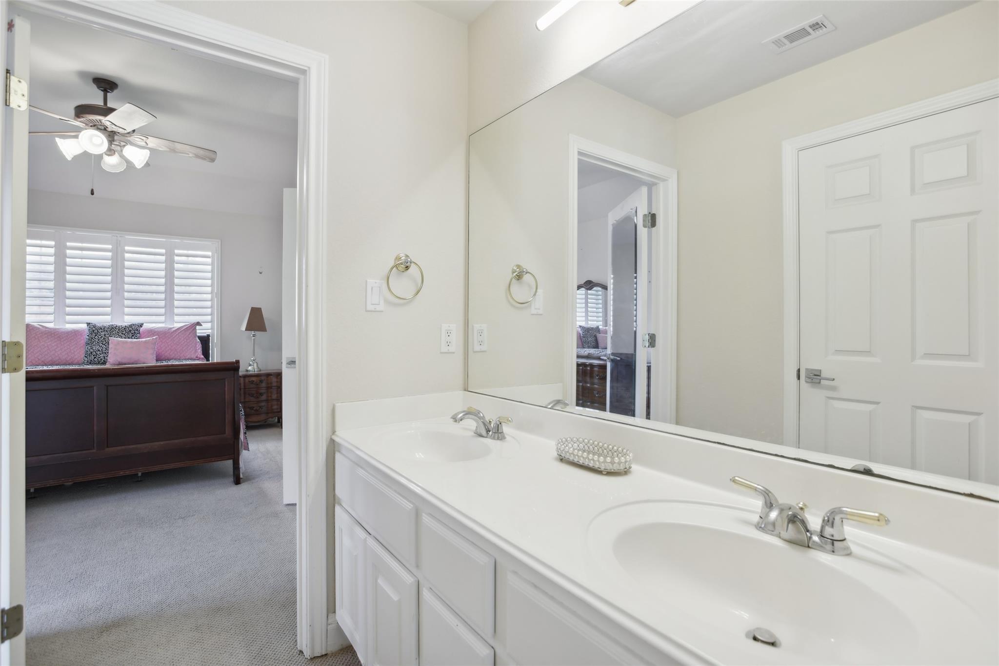 2123 Hilton Head Dr Property Photo 14