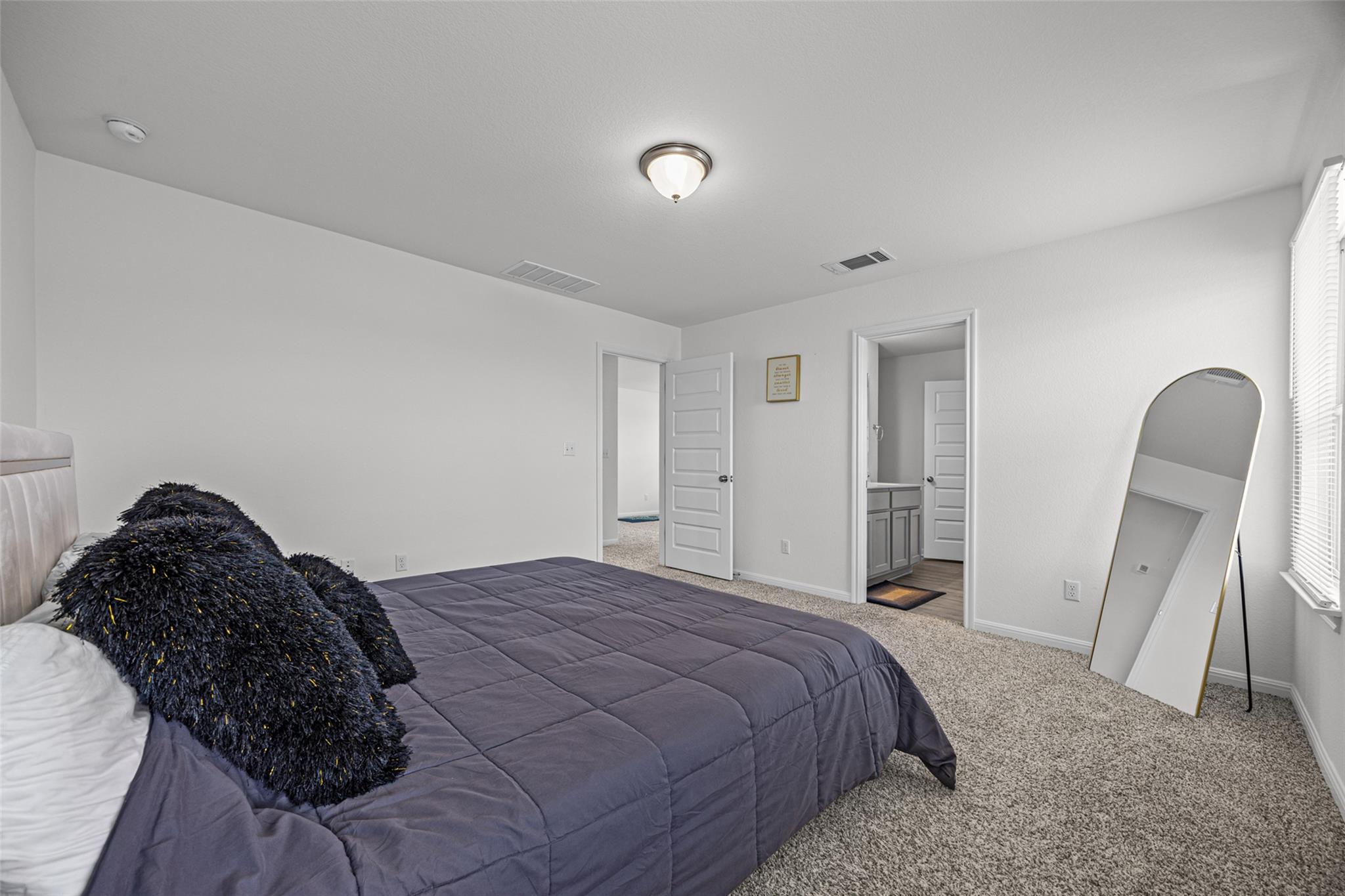6915 Tiznow Ln Property Photo 17