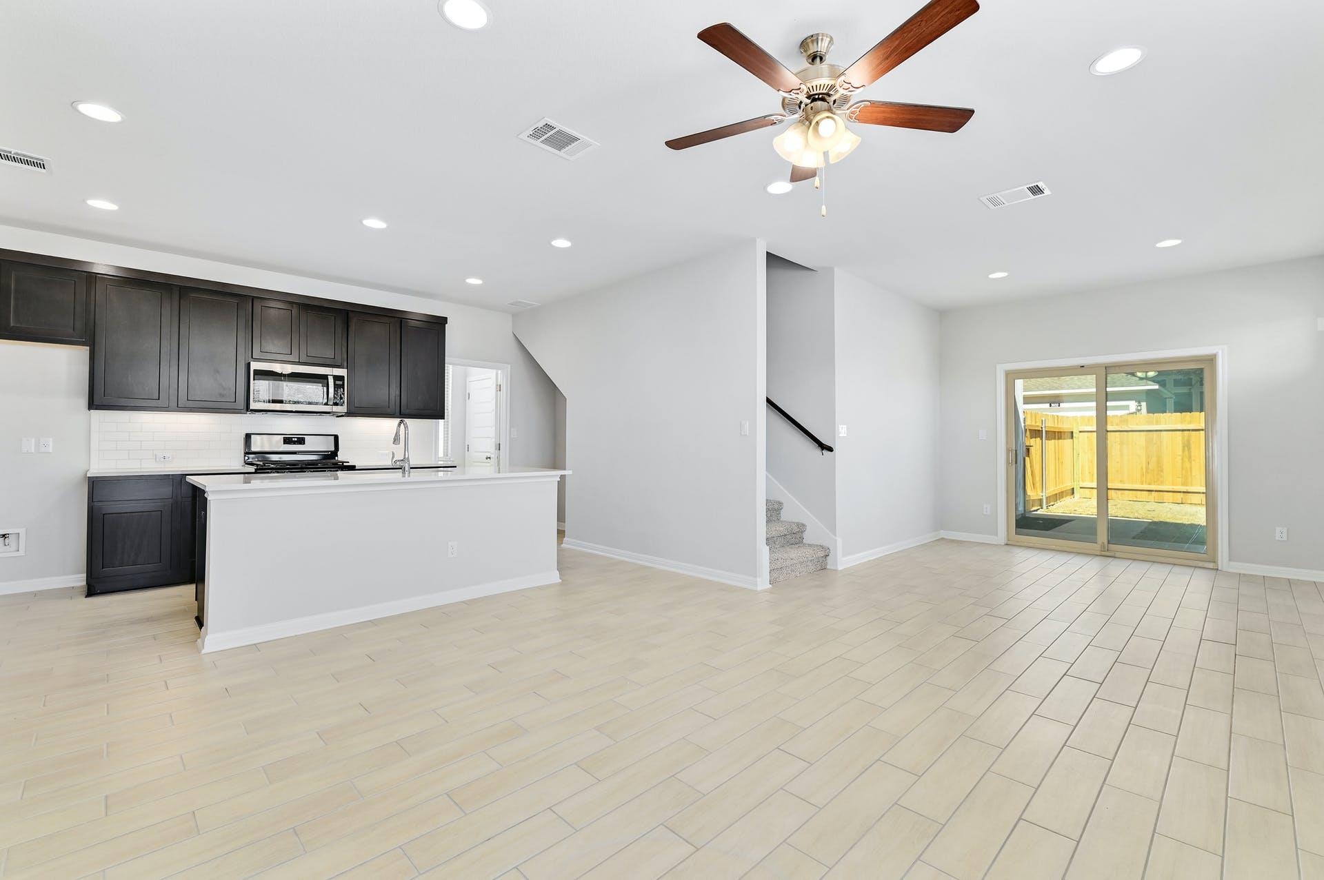 1021 Kerrwood Way Property Photo 2
