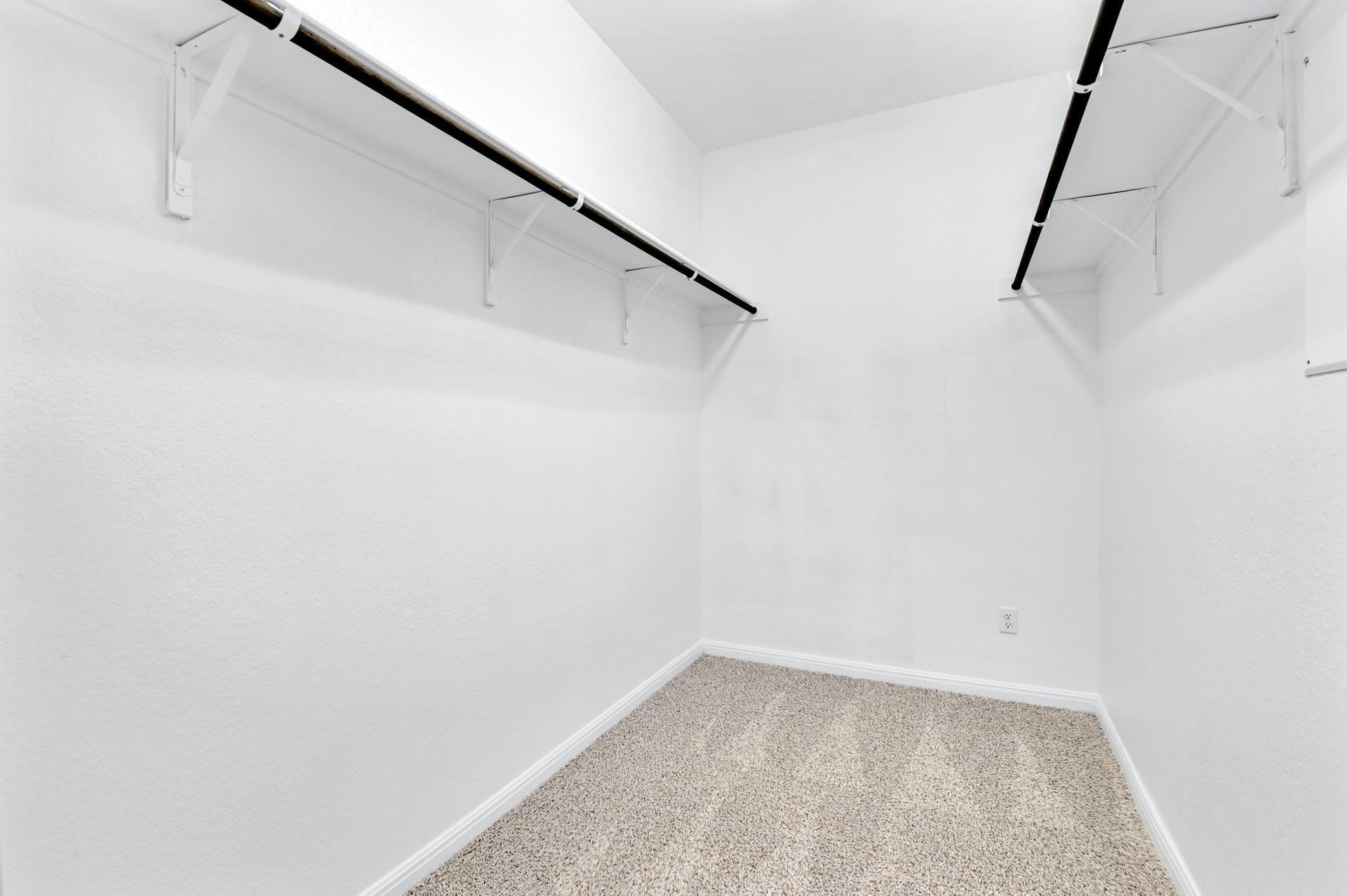 1021 Kerrwood Way Property Photo 11