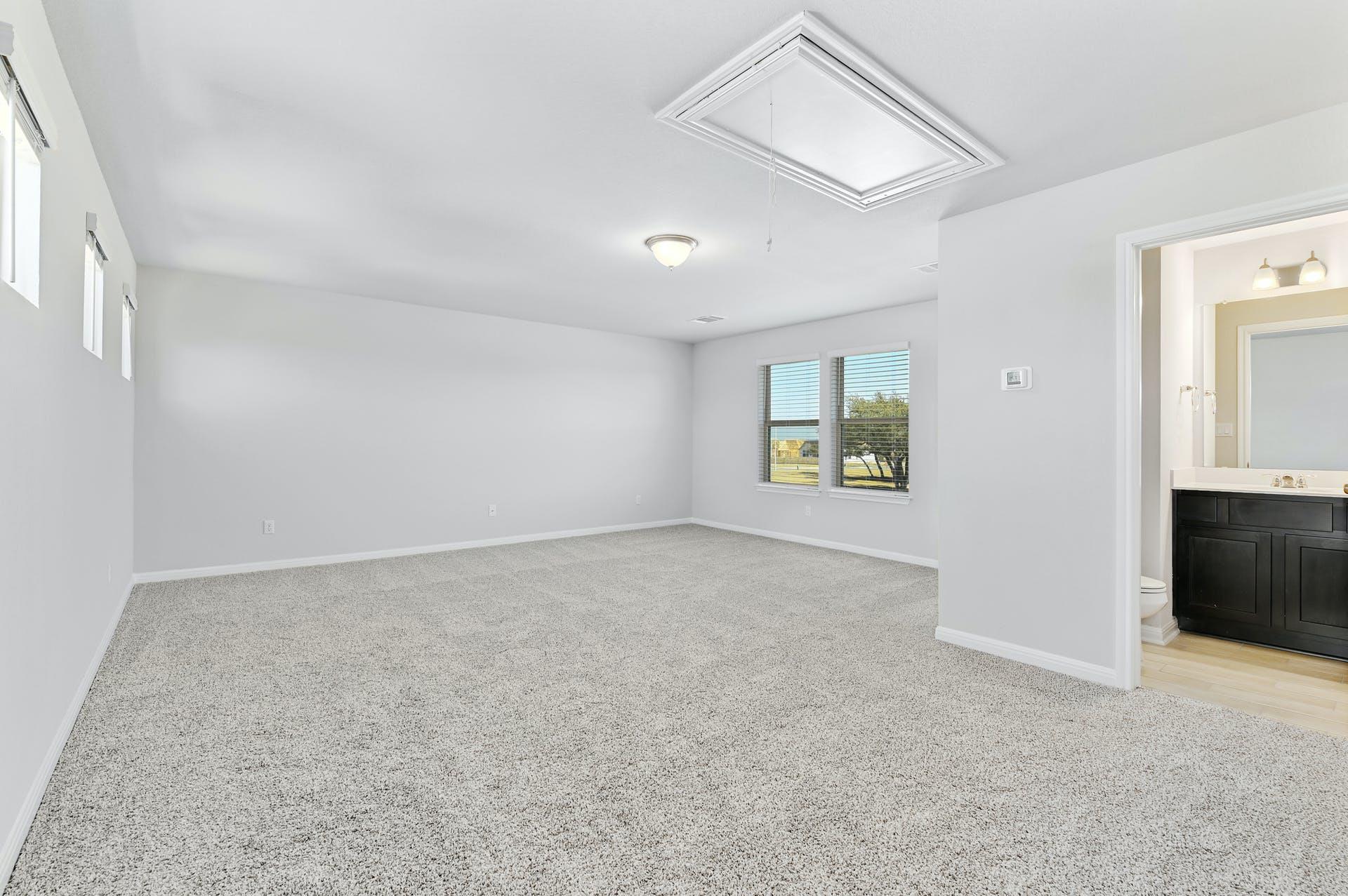 1021 Kerrwood Way Property Photo 12