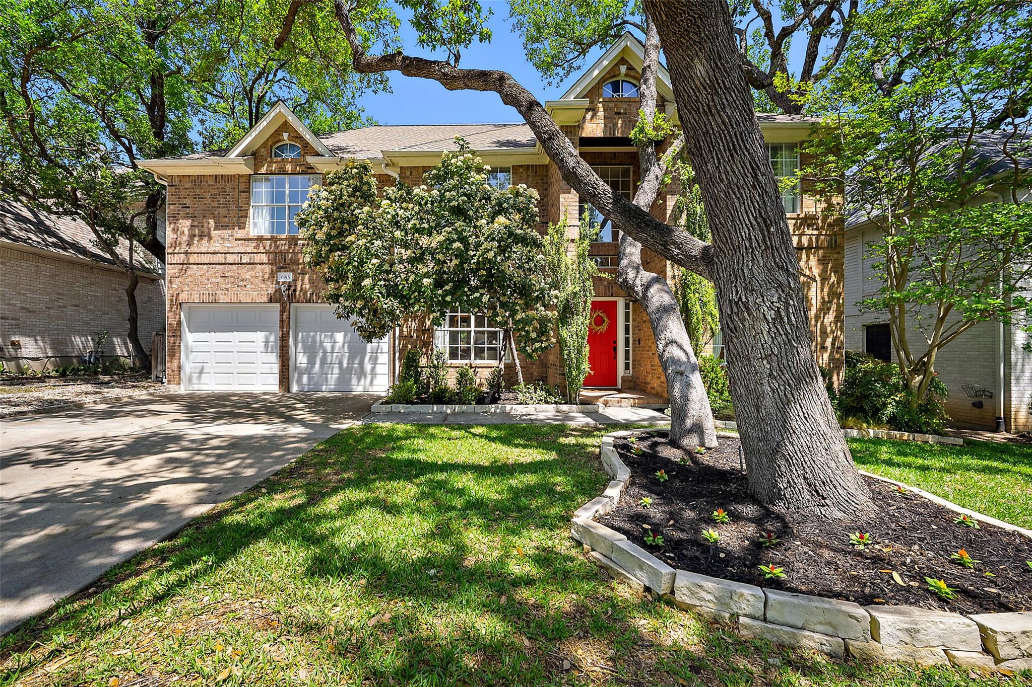 6915 Gentle Oak Dr Property Photo