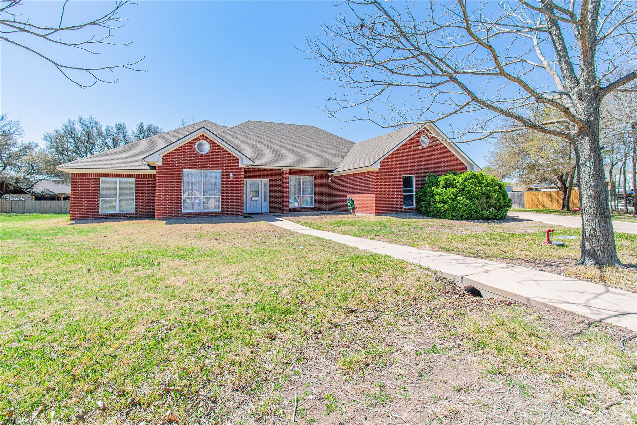3601 Corliss Cir Property Photo