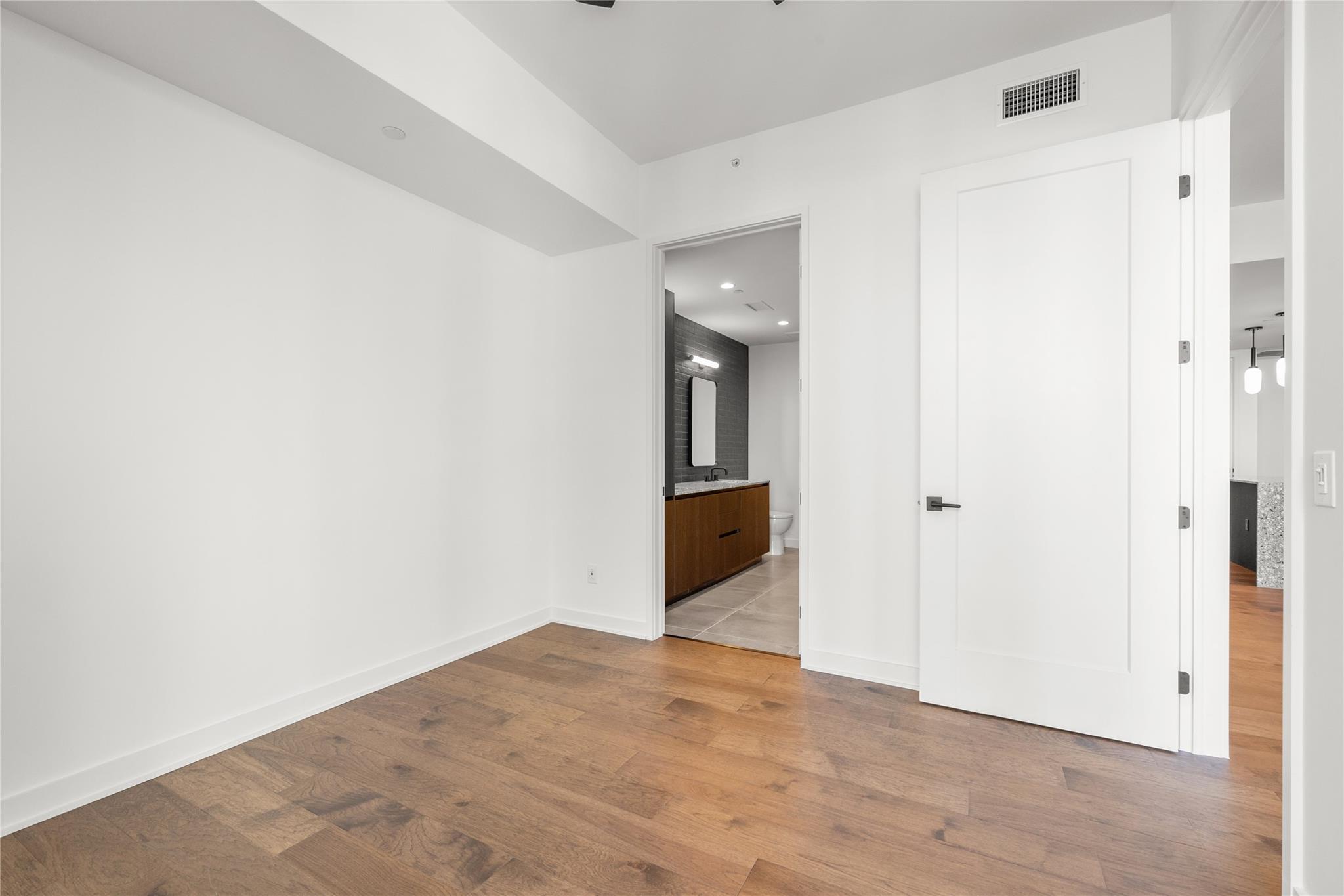 84 East Ave #1905 Property Photo 4