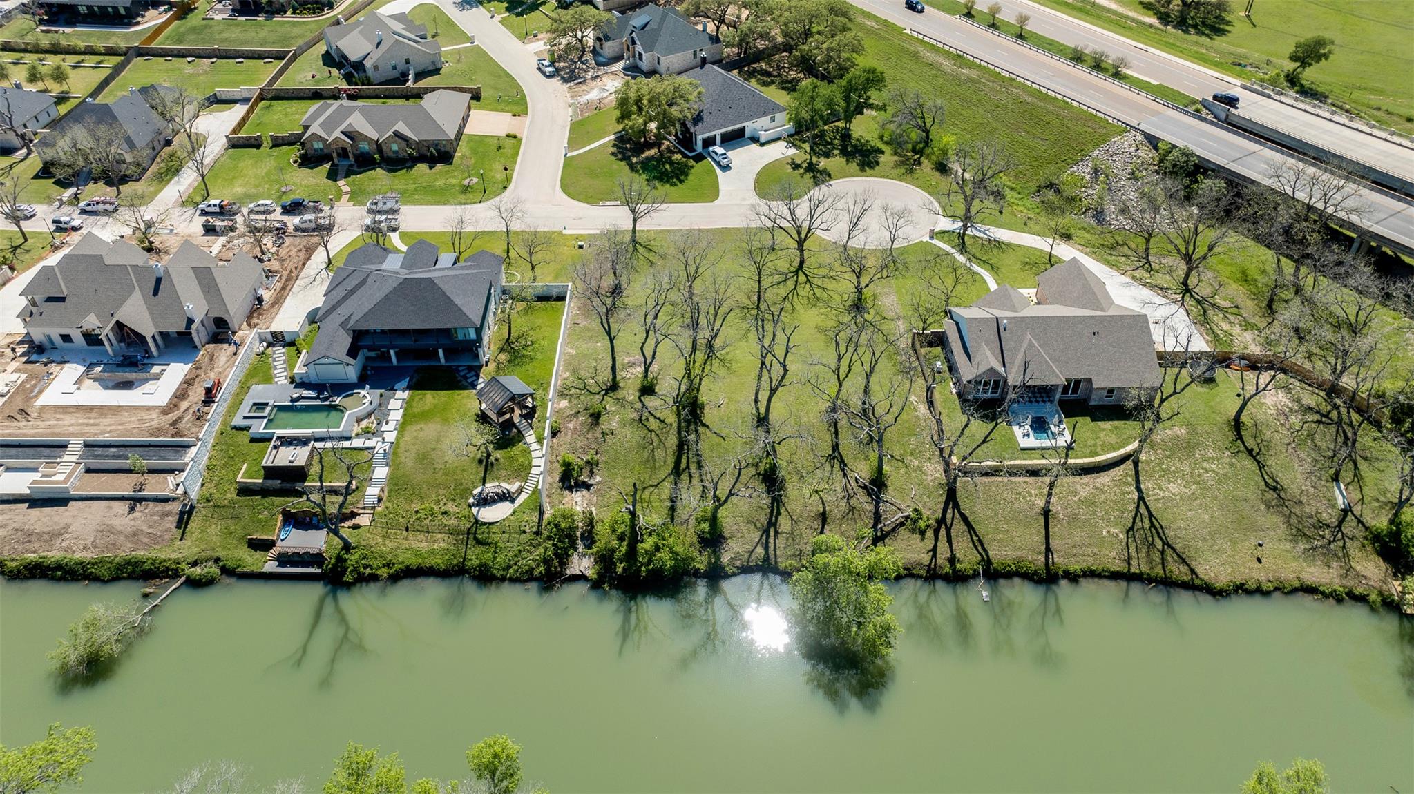 1015 Rivers Edge Dr Property Photo 7