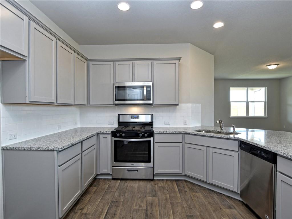 110 S Deep Eddy Cv Property Photo 16