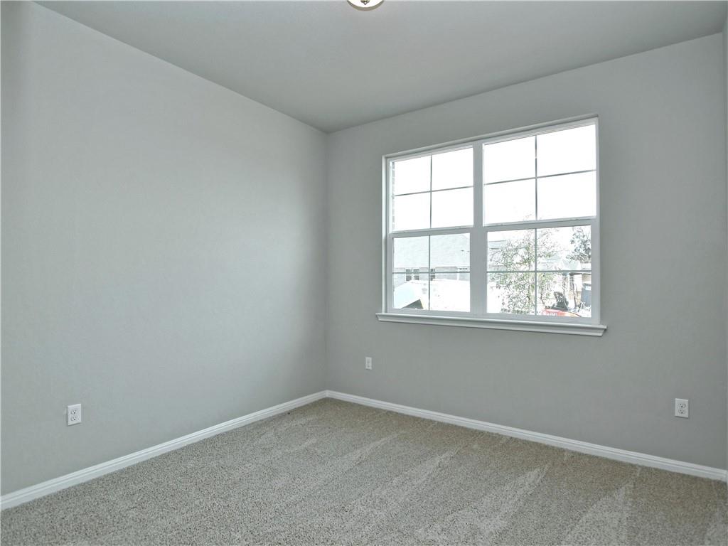 110 S Deep Eddy Cv Property Photo 18