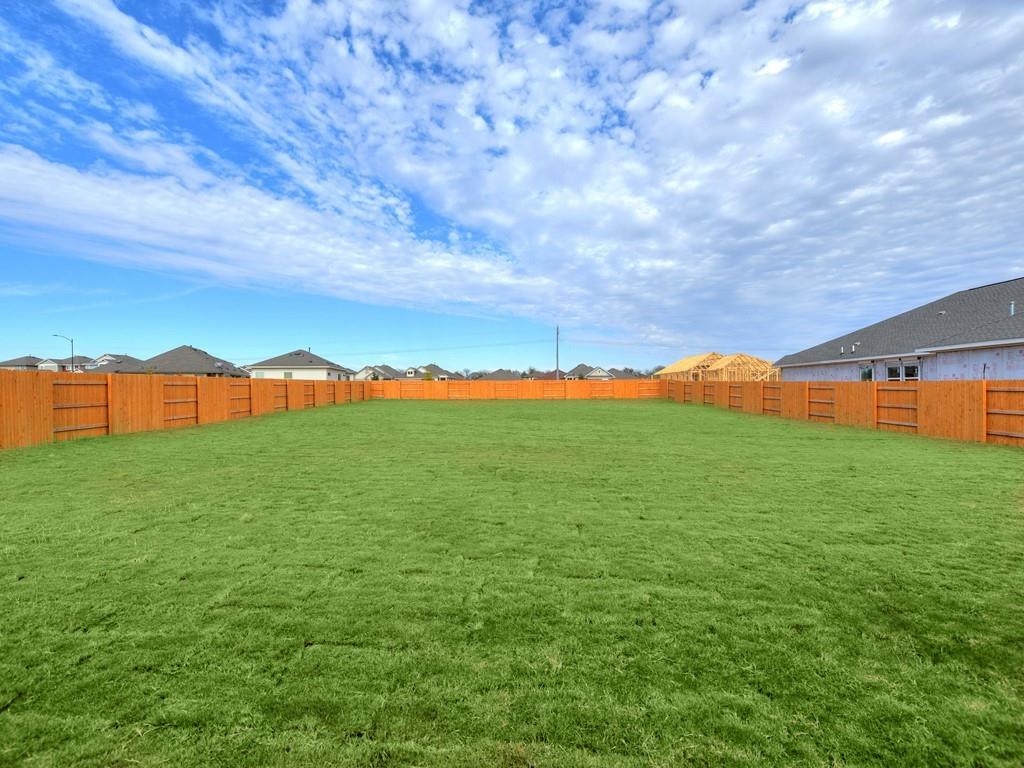 110 S Deep Eddy Cv Property Photo 32