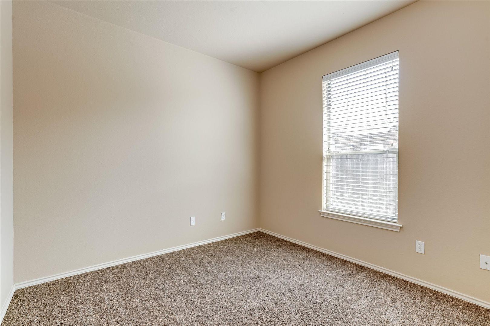 1124 Brendon Lee Ln Property Photo 8