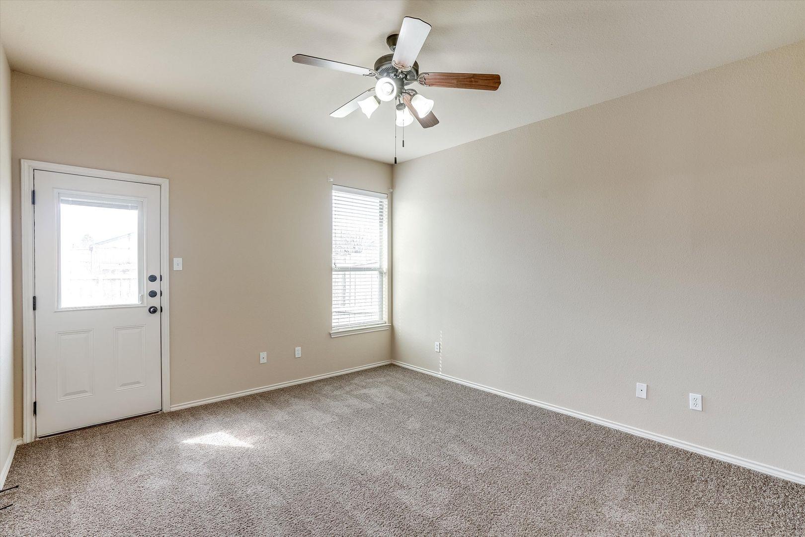 1124 Brendon Lee Ln Property Photo 12
