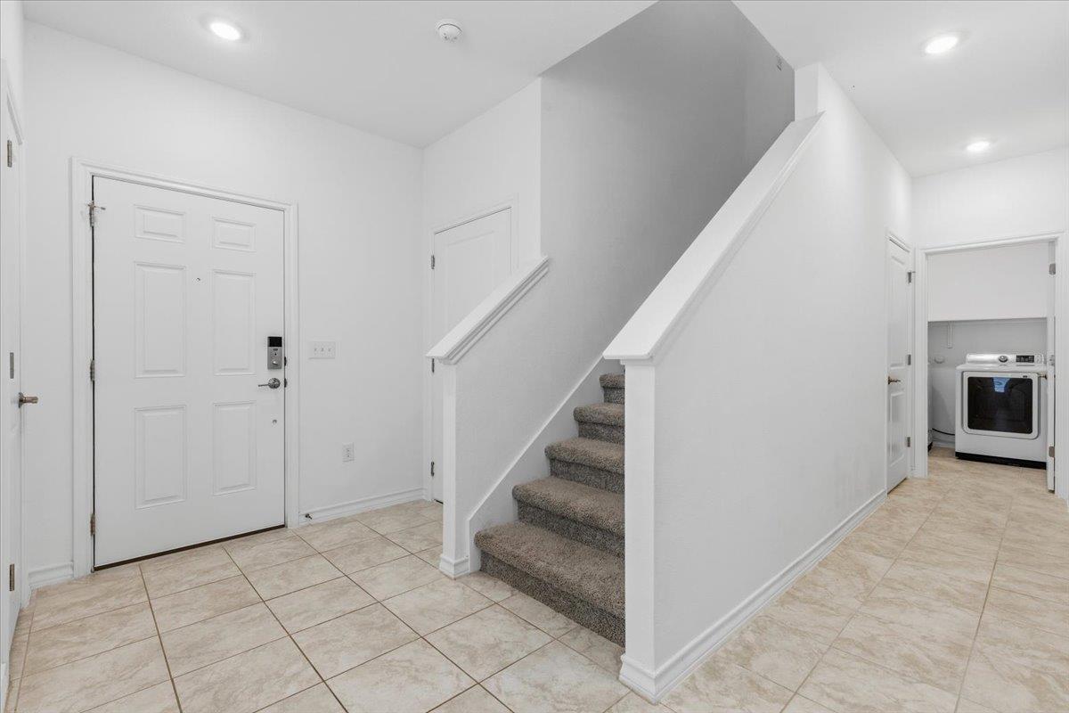 5202 Dimesky Ln Property Photo 5