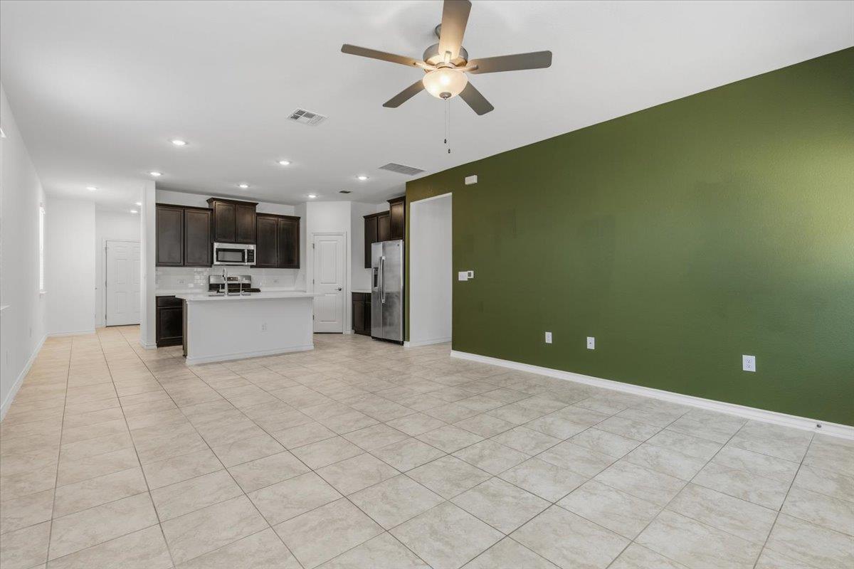 5202 Dimesky Ln Property Photo 13