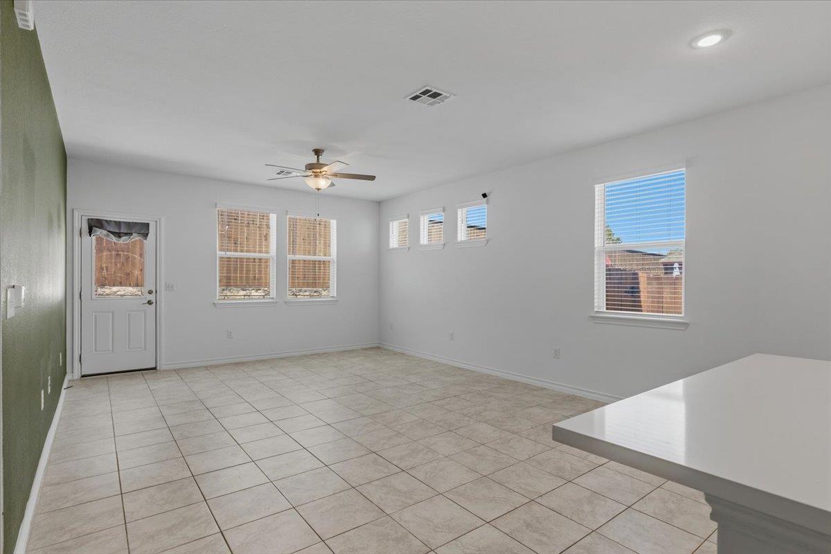 5202 Dimesky Ln Property Photo 16