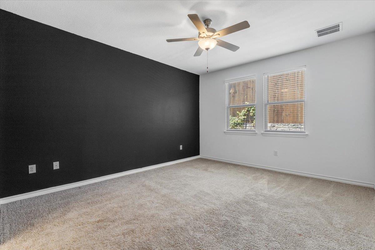 5202 Dimesky Ln Property Photo 17
