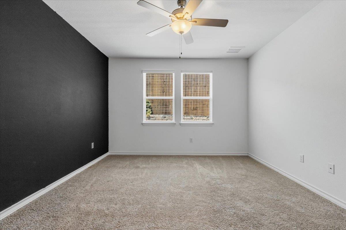 5202 Dimesky Ln Property Photo 18