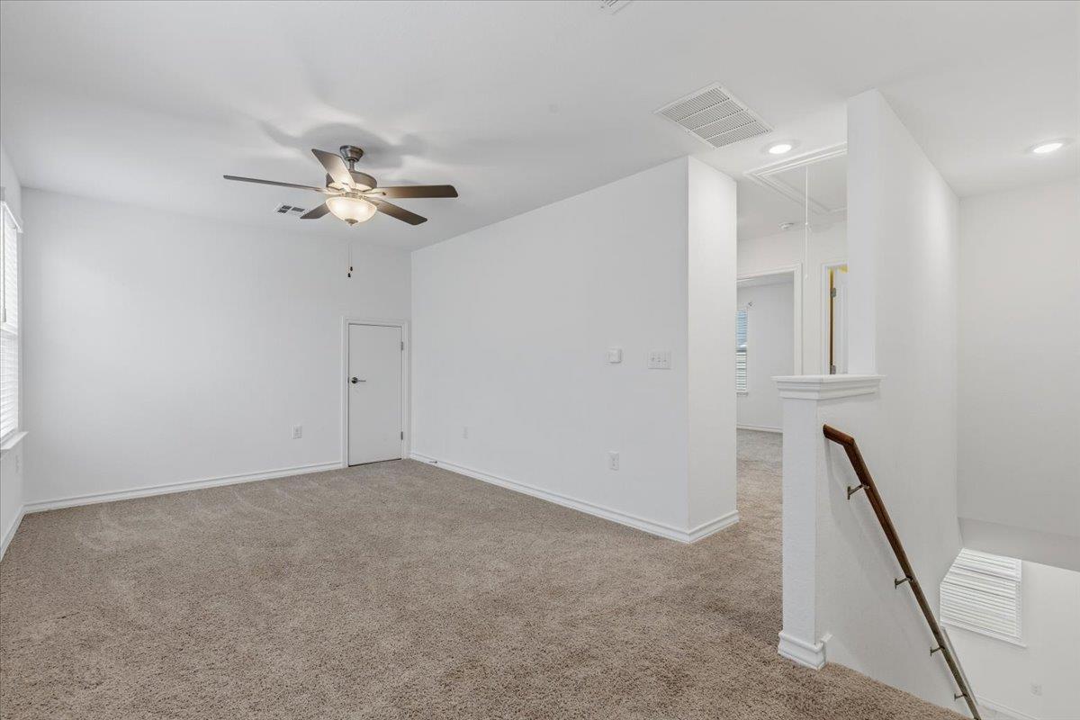 5202 Dimesky Ln Property Photo 25