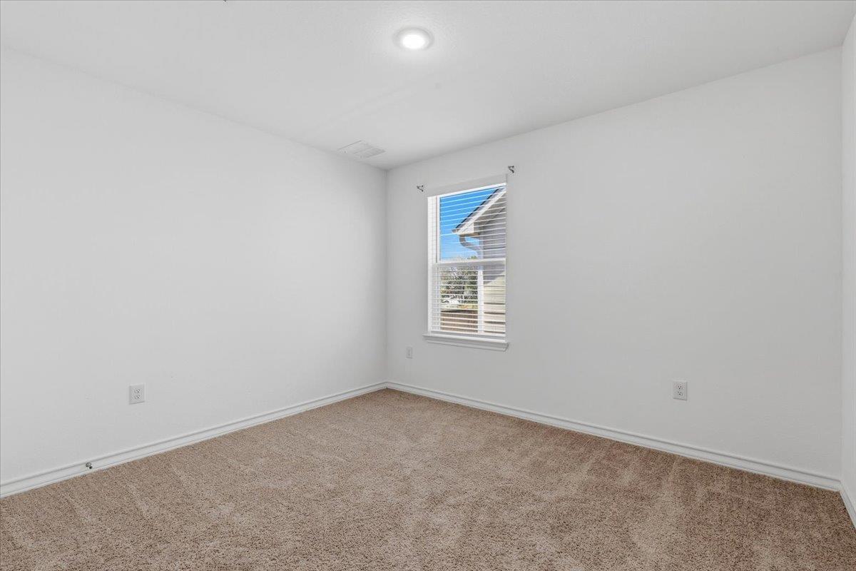 5202 Dimesky Ln Property Photo 30