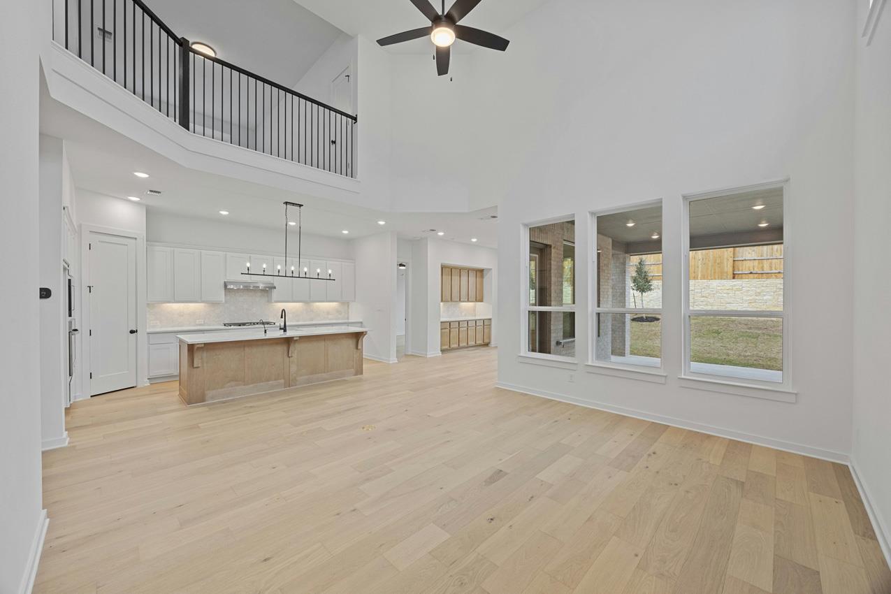 1109 Calendula Trl Property Photo 7