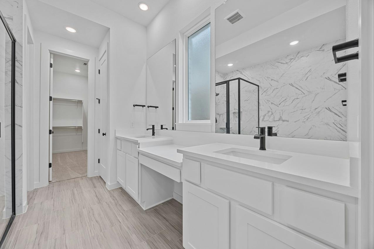 1109 Calendula Trl Property Photo 12